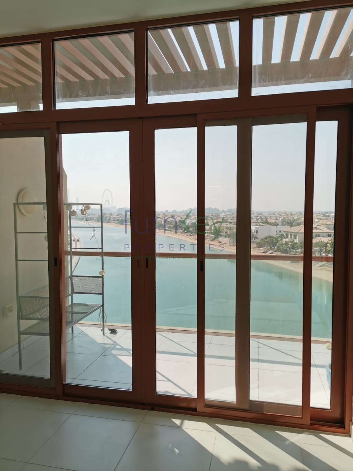 Vacant | Unfurnished | Good condition | sea view