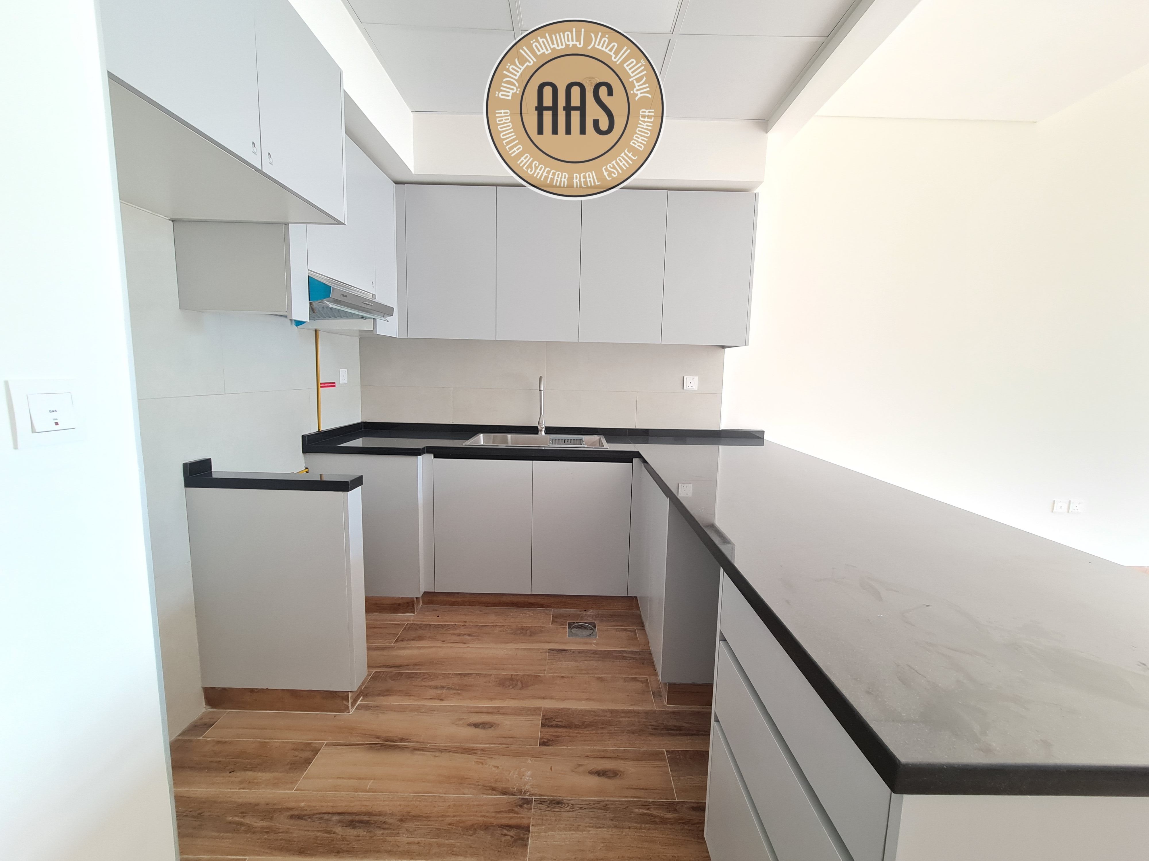 Modern Style Open Kitchen Spacious 1bhk Apartment Available For Rent 62k
