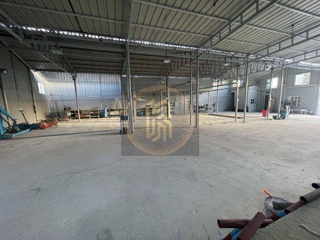 Ideal for Garage/Industrial/Logistics or any activity