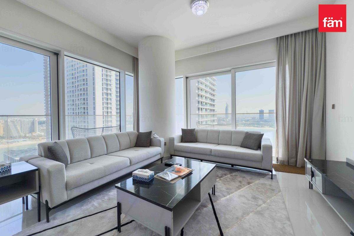 BIggest Corner Unit | Palm and Marina Views |