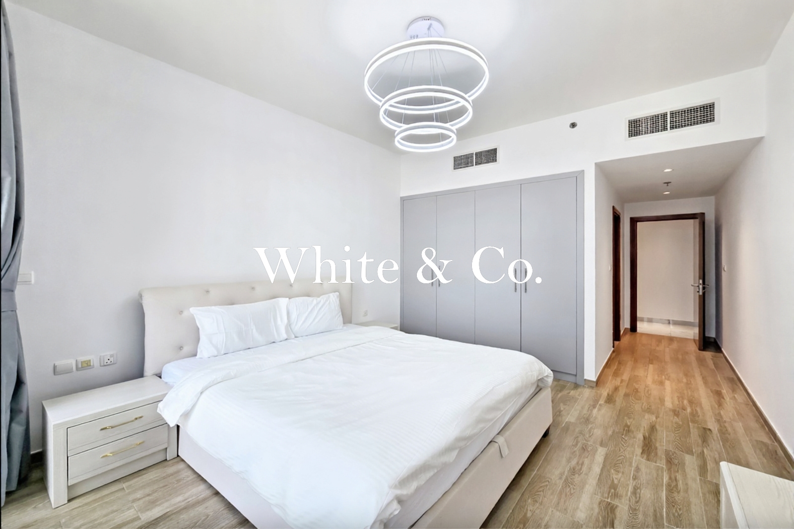 Luxury 2B | Canal View | High Floor
