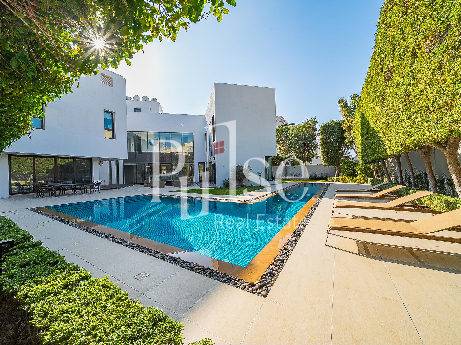 Luxury 5-Bedroom Villa with Private Pool