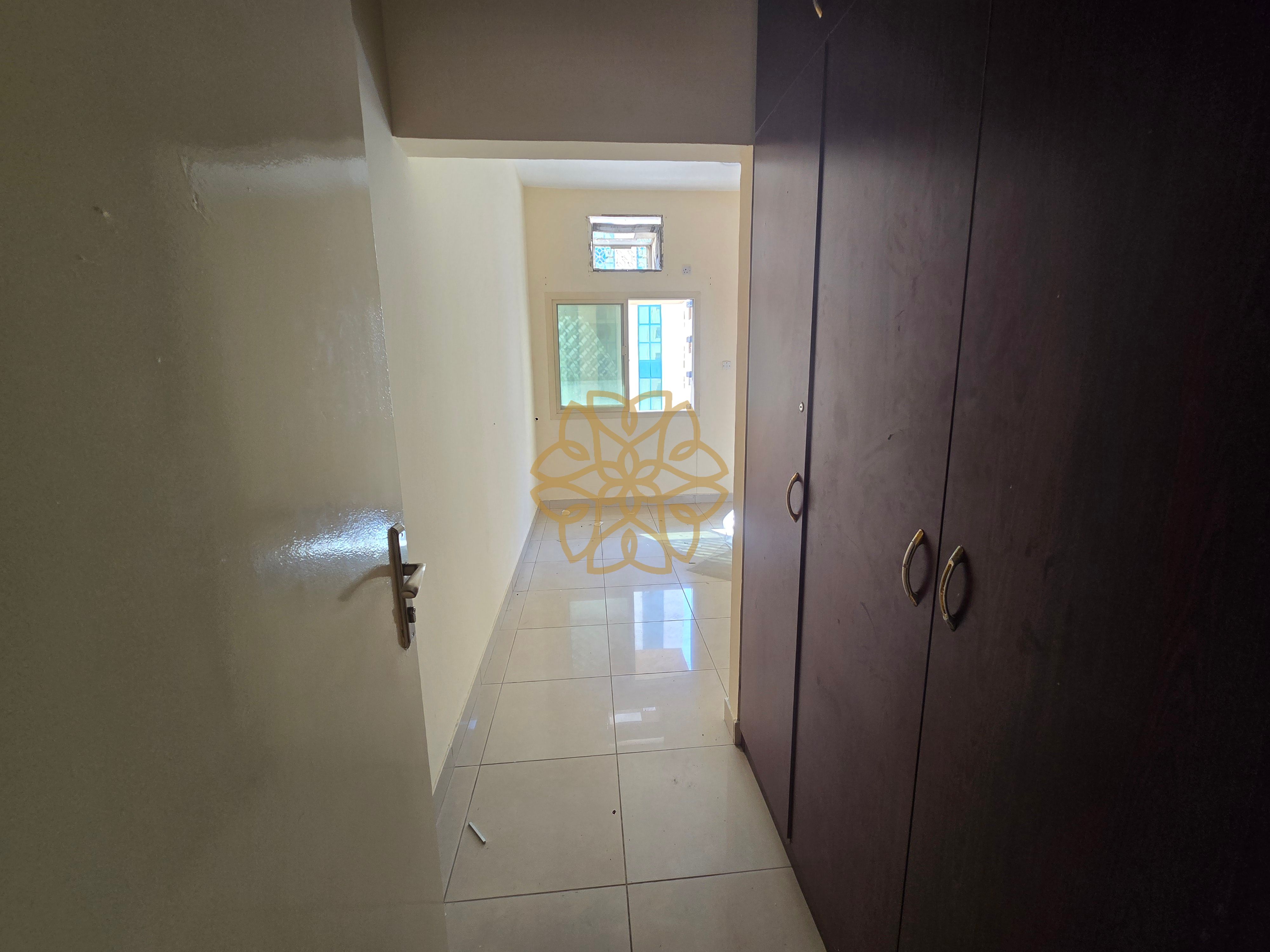 Cheaper One Bedroom With Balcony Window Ac In Near Rolla Park