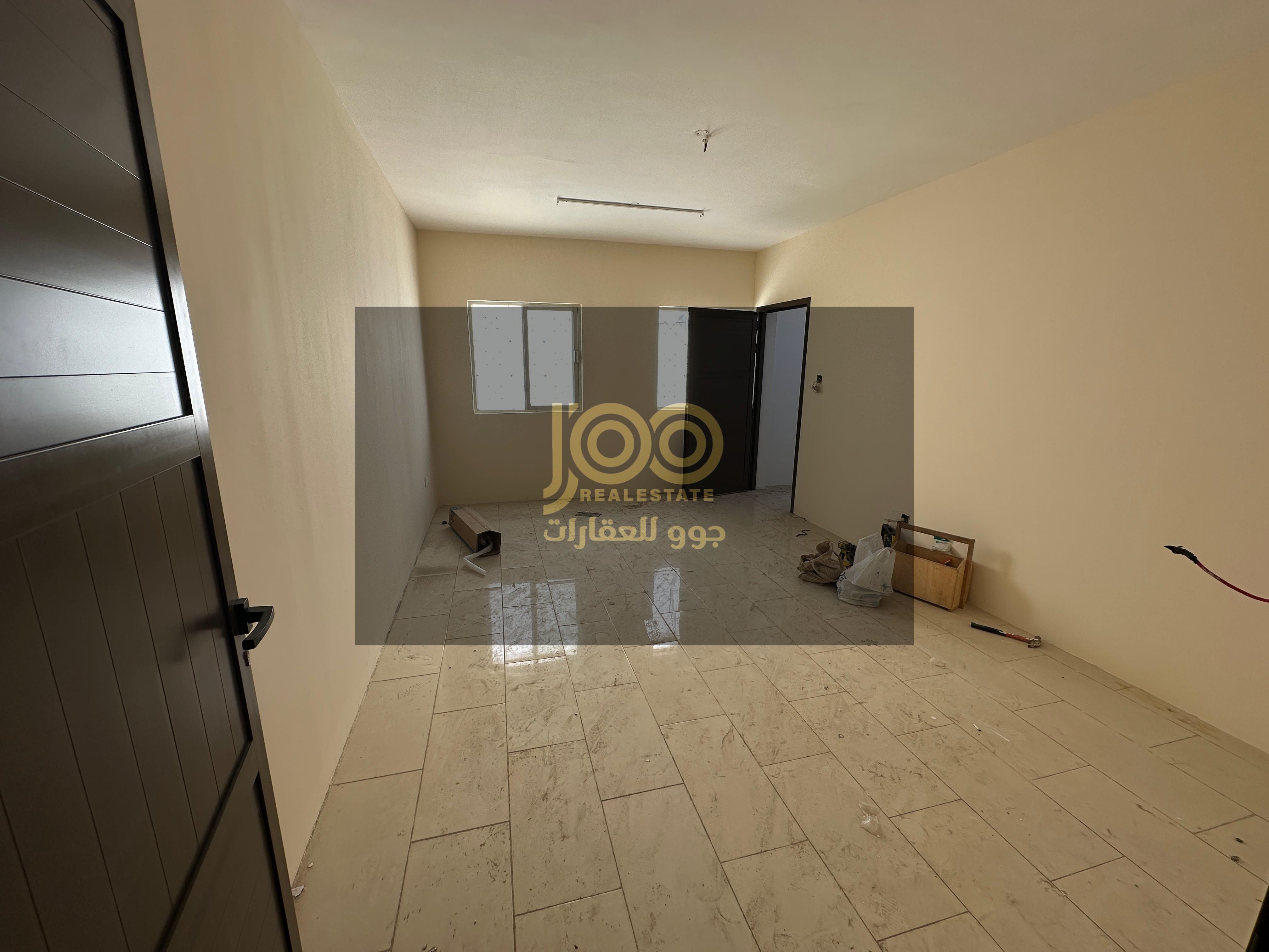 A traditional Arabic house in the Emirate of Umm Al Quwain. The house consists of 8 large rooms and 5 bathrooms. It is suitable for residential use, s