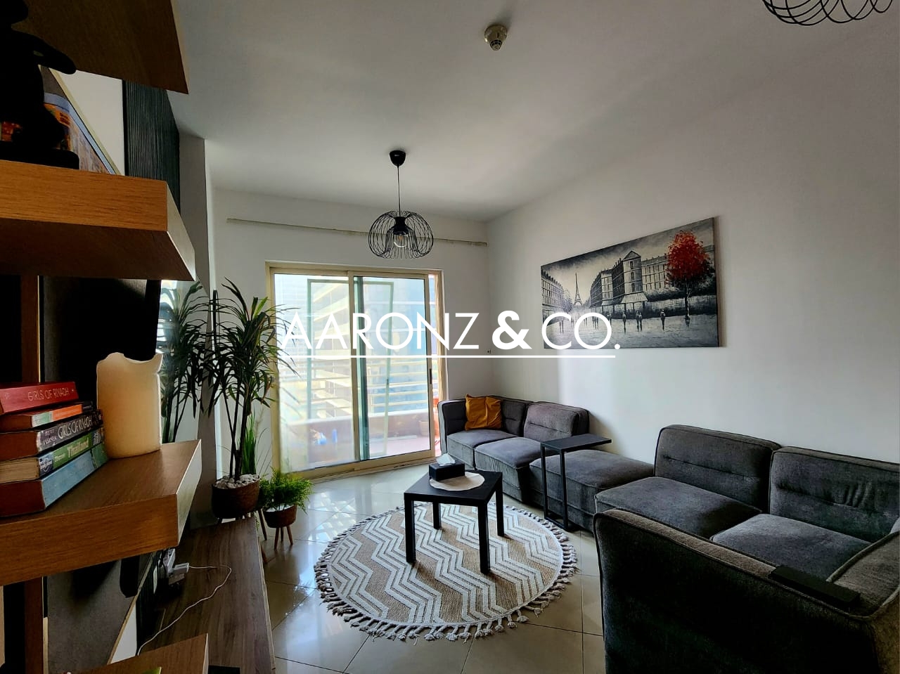 Furnished | Lake View | Vacant End of February