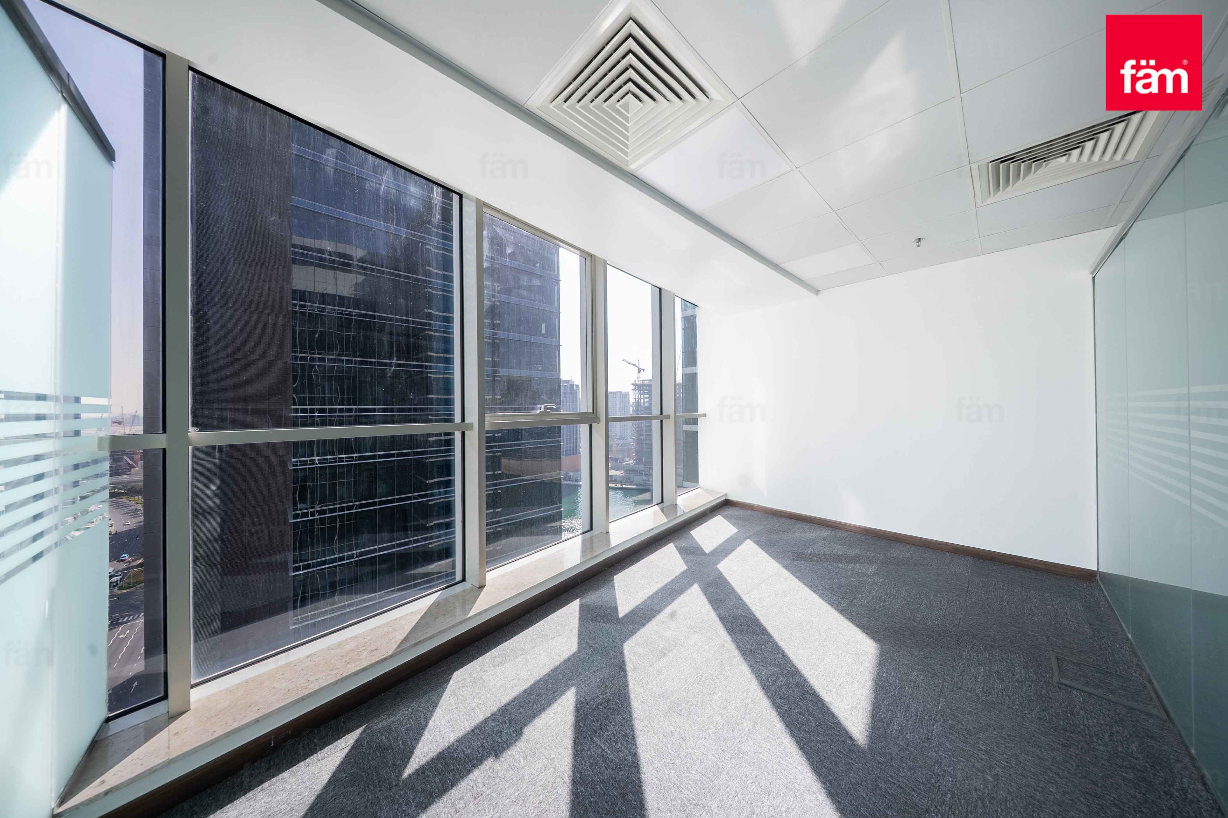 Fully fitted | High floor | Vacant