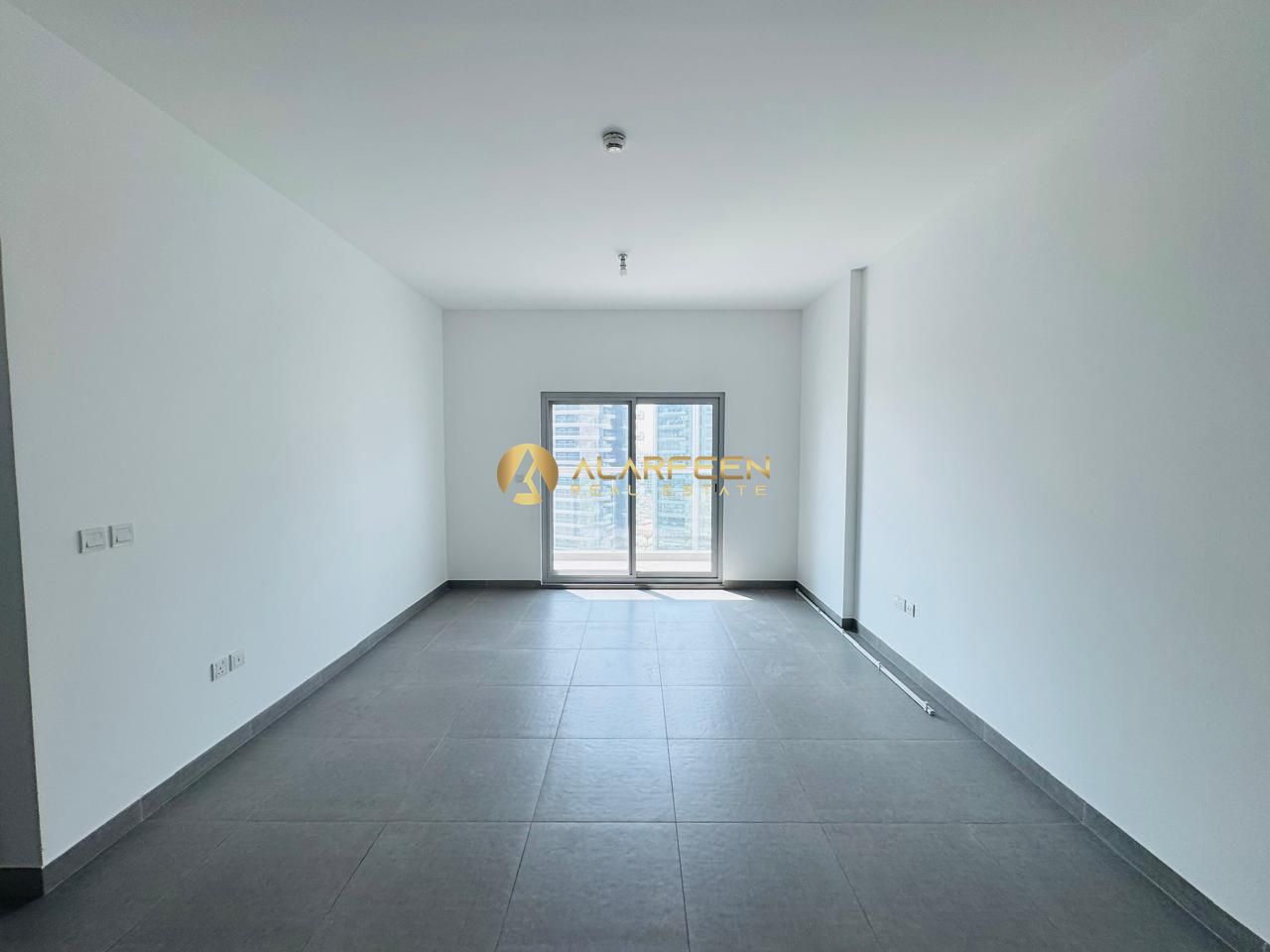 Spacious 2Br | Higher Floor | Call now
