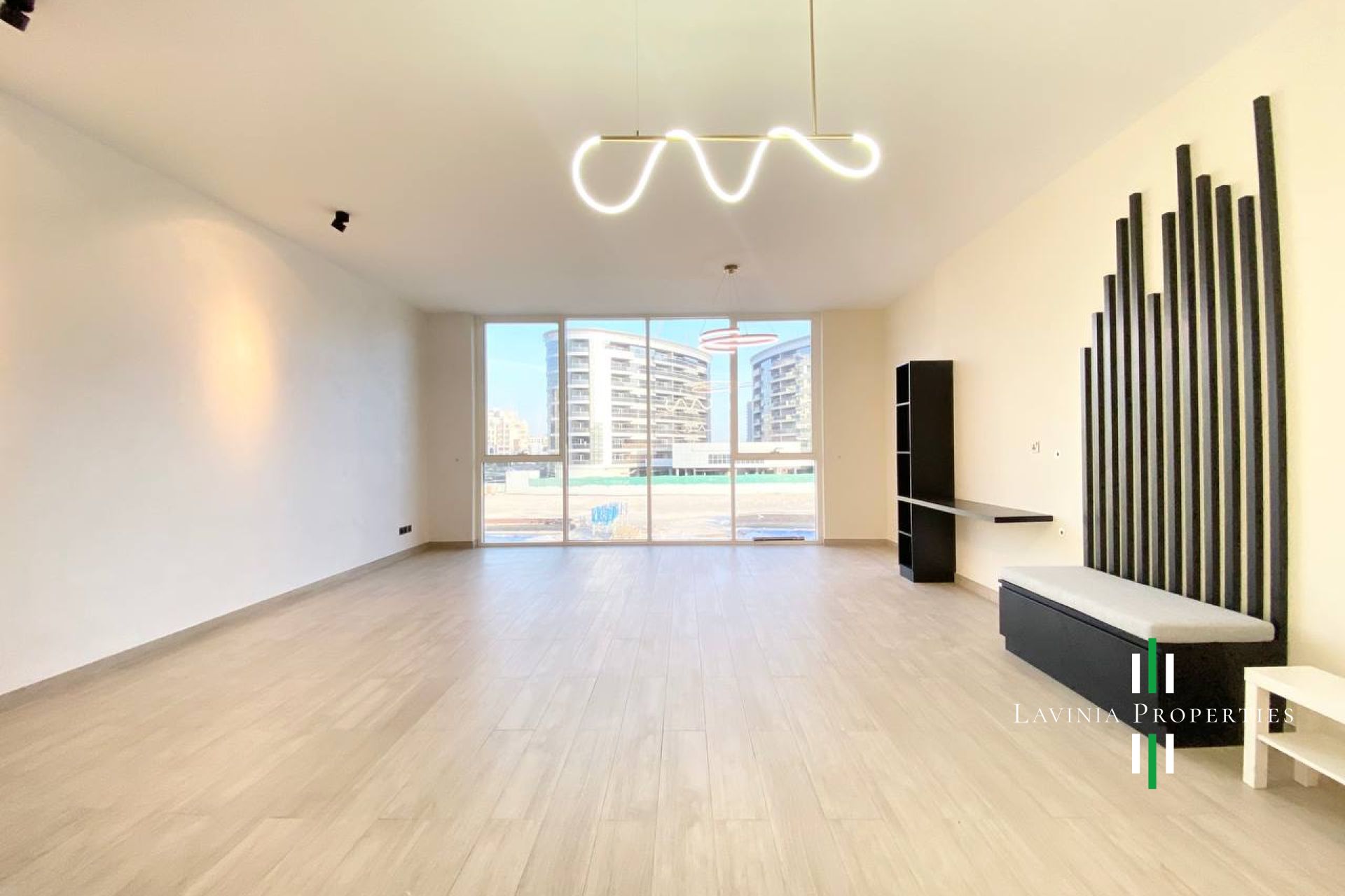 HUGE LIVING AREA | LUXURY AMMENITIES | CORNER