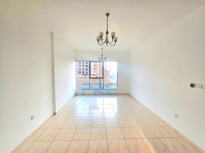 Spacious Two- Bedroom I Well-Maintained I Vacant