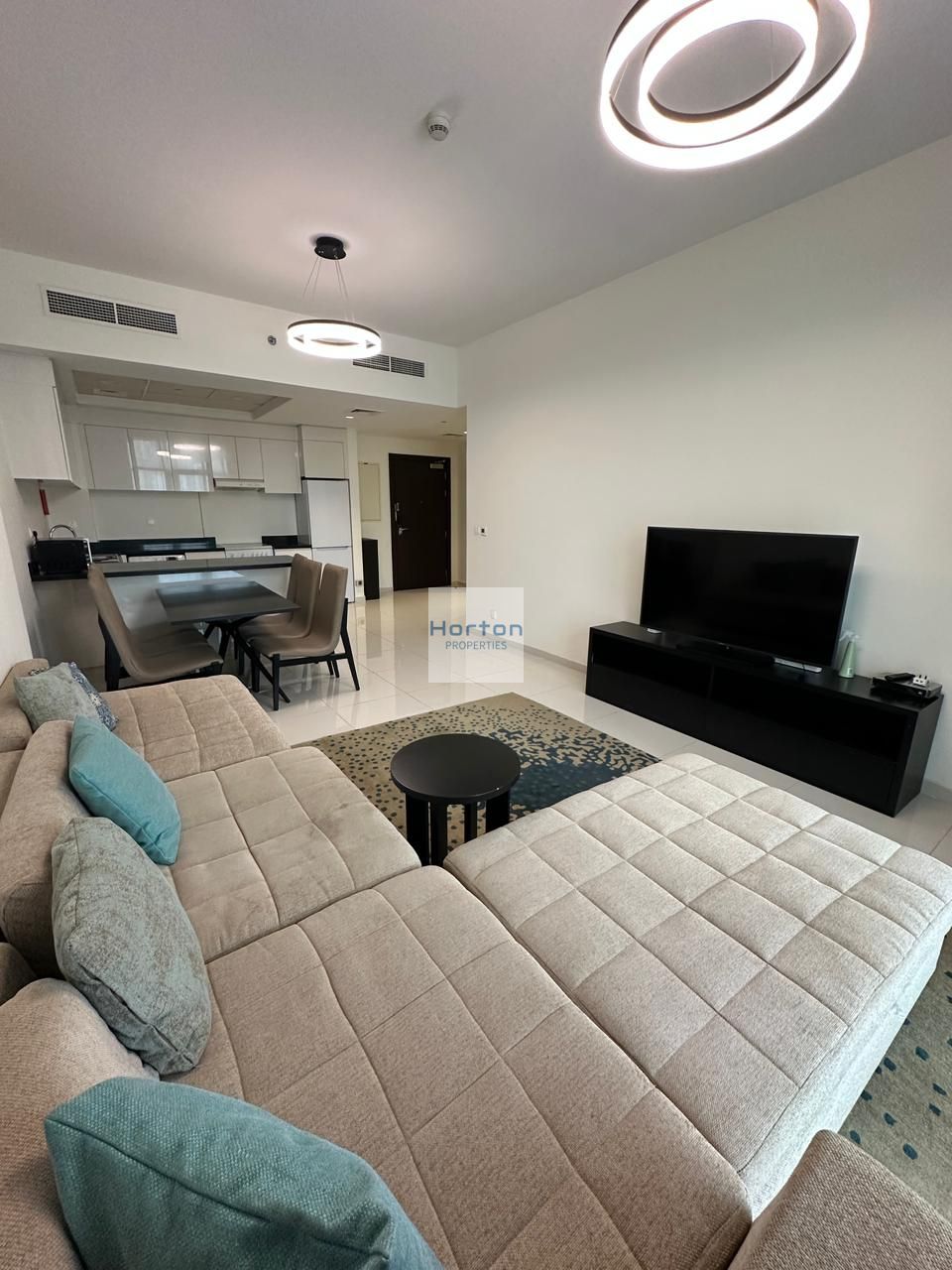 FURNISHED I NEAR CIRCLE MALL I READY TO MOVE IN