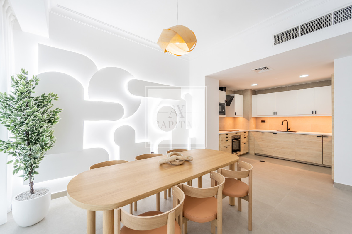 Luxurious| Upgraded | Canal View | 2 BR plus Maids