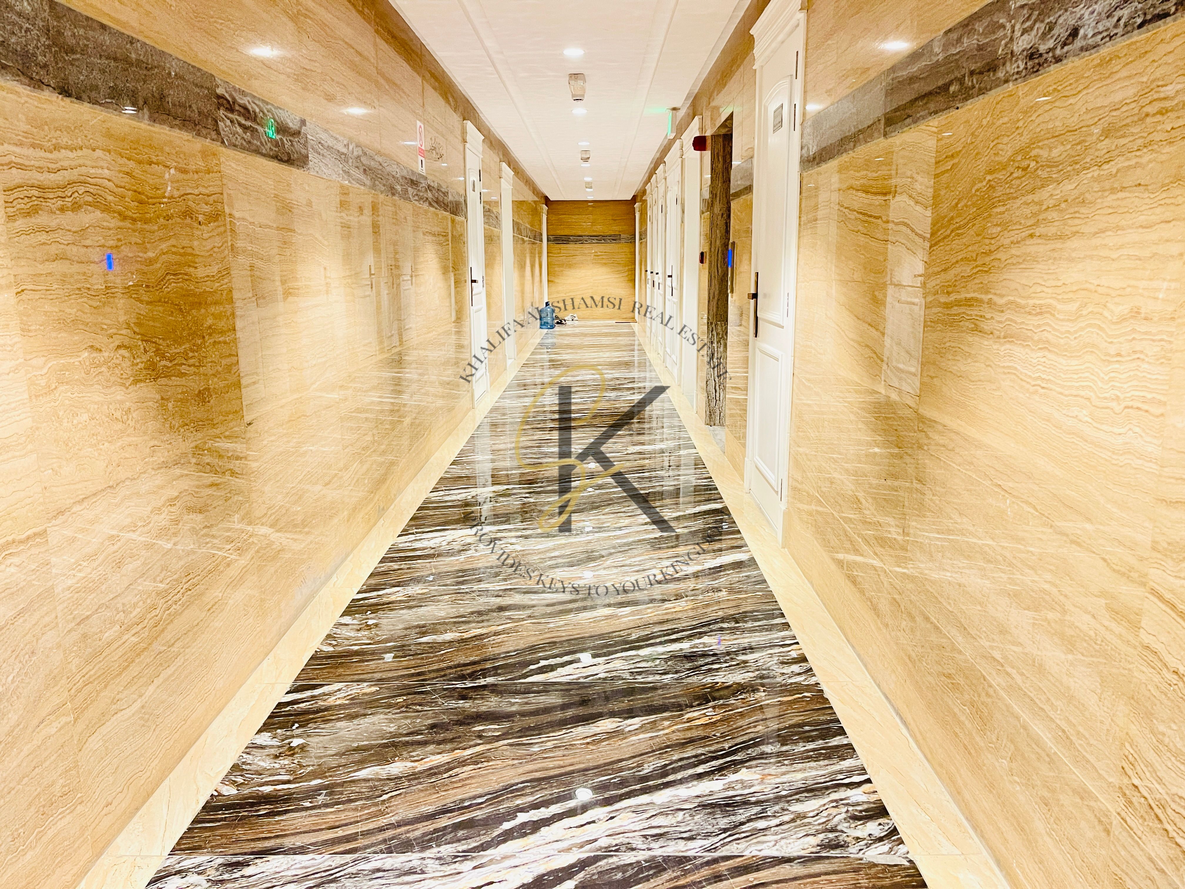 Luxury like new 1bedroom apartment with 2 washroom near to Claro coffee
