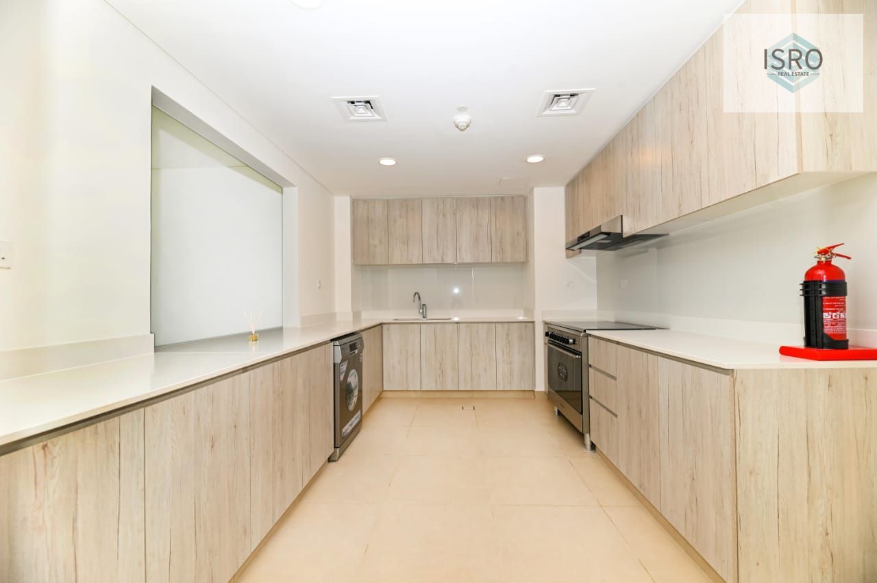 Family living | Miad room | Balcony | Elegant community