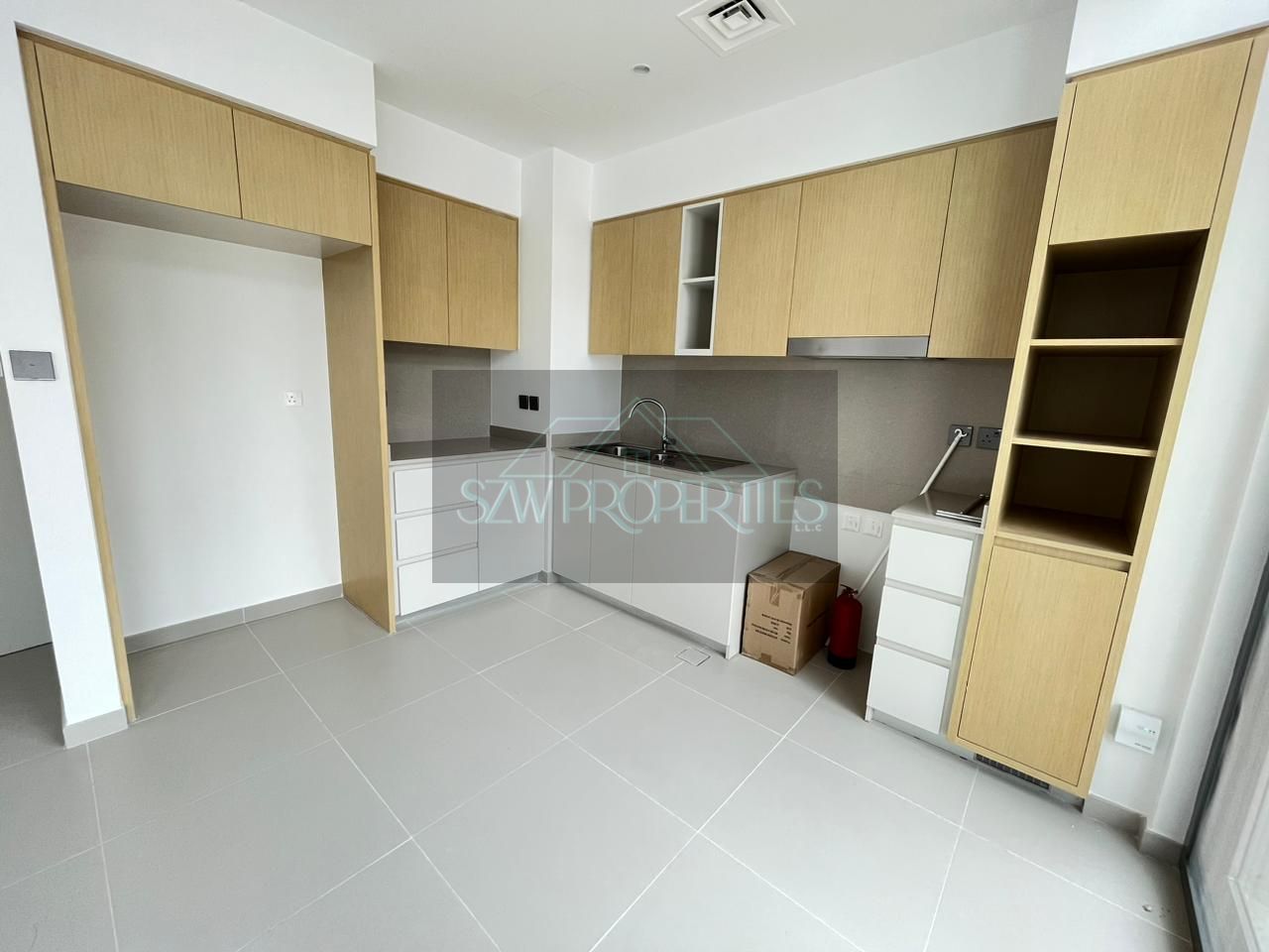 Opposite to Amenities | Elegant 3-Bedroom Townhouse | Prime Location