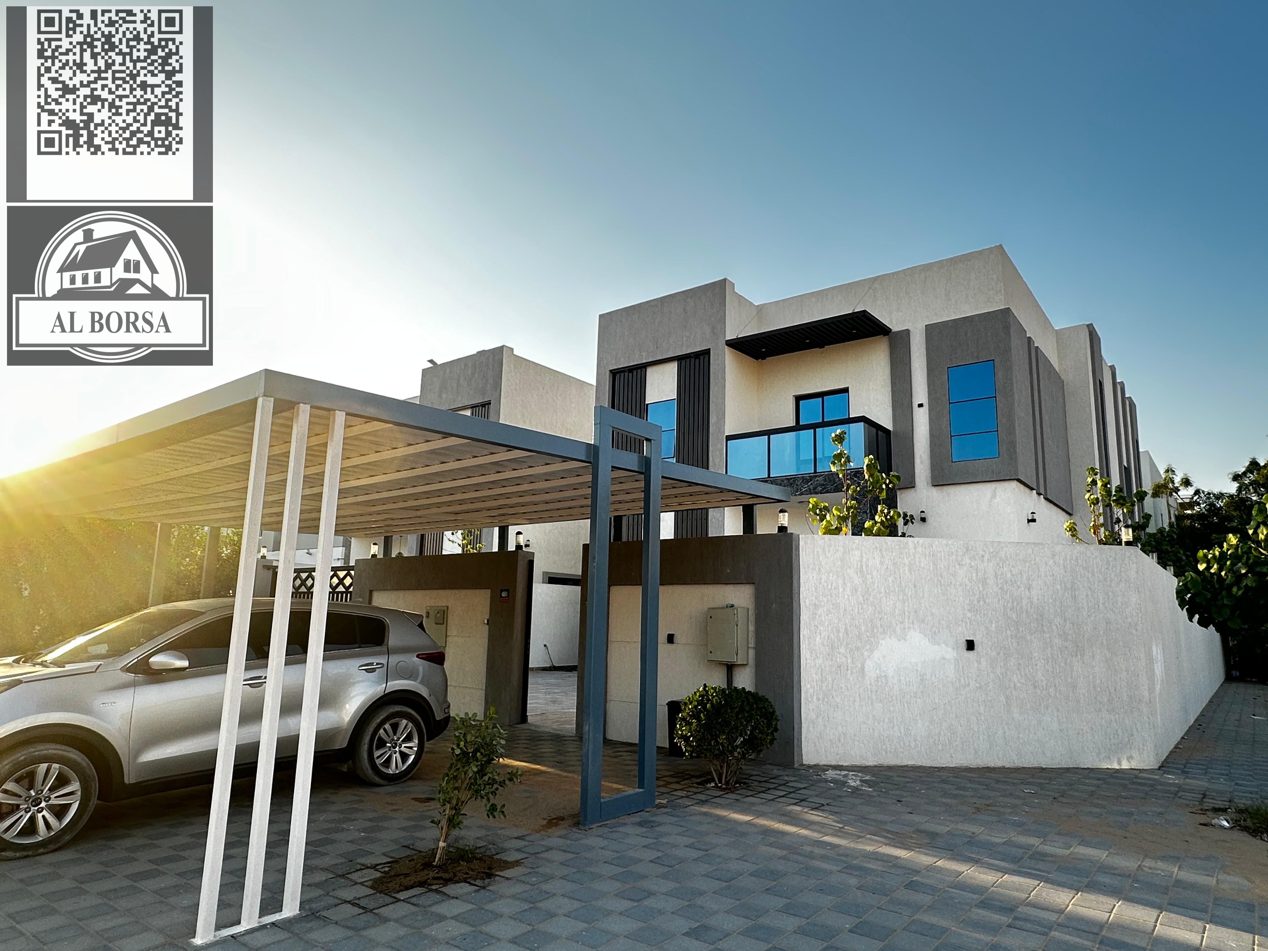 Villa for rent in Al Muwaihat 2 - Ajman (corner of two streets), 5 master bedrooms + majlis + 2 halls + maid's room + large yard.
