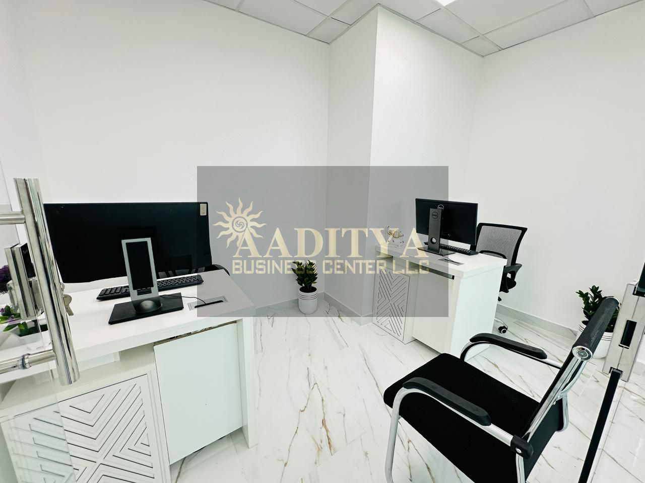 Your Ideal Office Space Awaits-Seize the Opportunity! |Office for rent in Bank Street