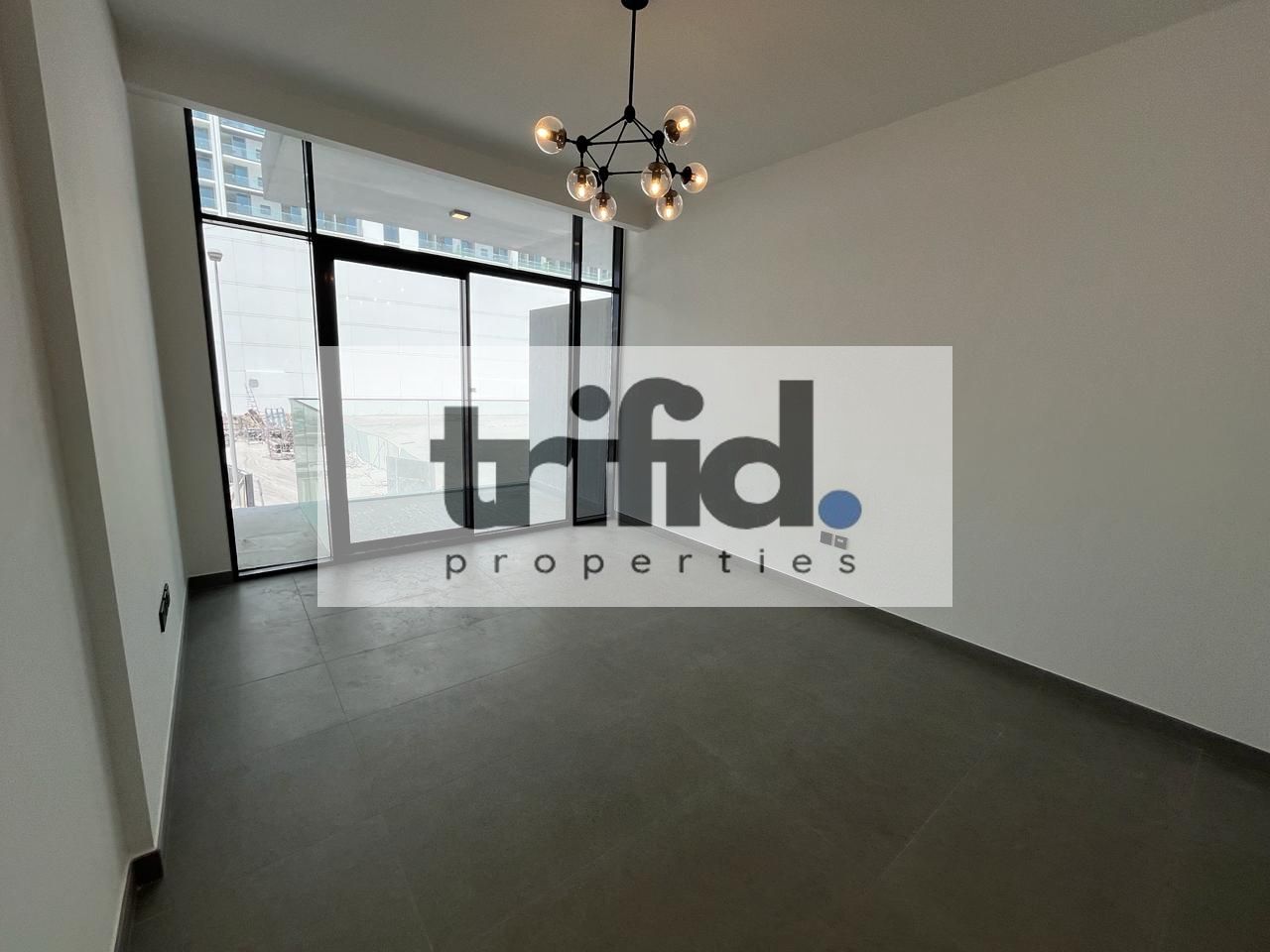 SEMI FURNISHED | AVAILABLE NOW | GREAT AMENITIES