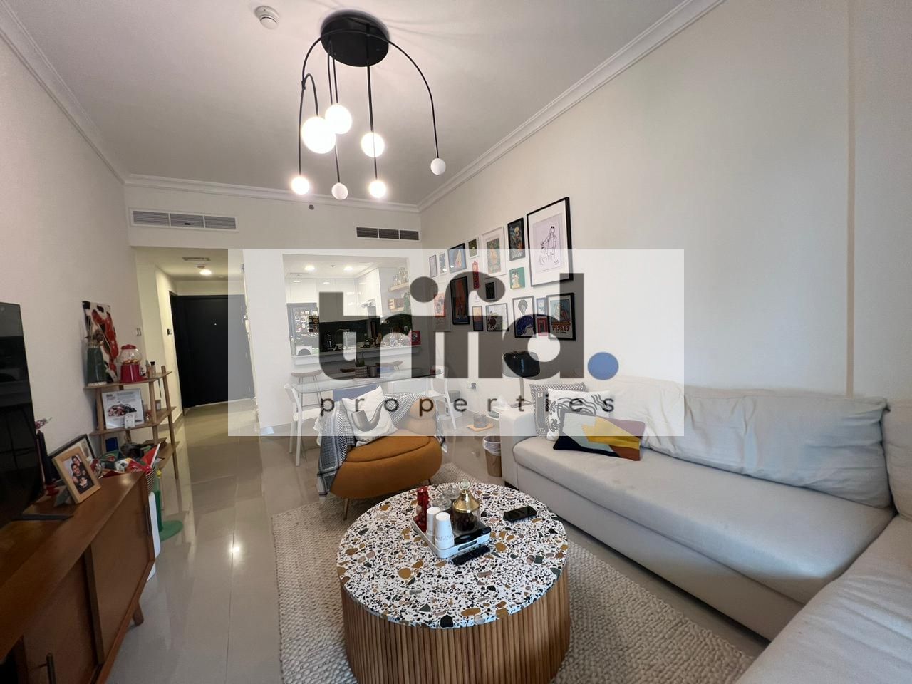 FULLY FURNISHED | PRIME LOCATION | GREAT AMENITIES