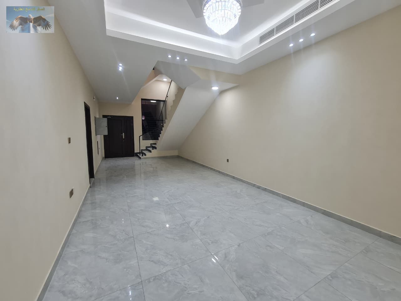 Spacious villa for rent in Al Tallah 2 with 5 master bedrooms, majlis, living room, maid’s master room, two floors, near Saudi German Hospital