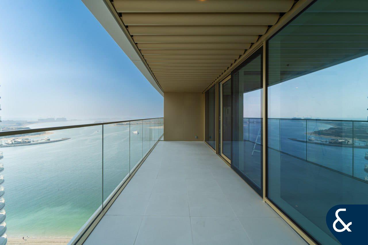 Palm views | Luxury 2BR |Private Beach Access