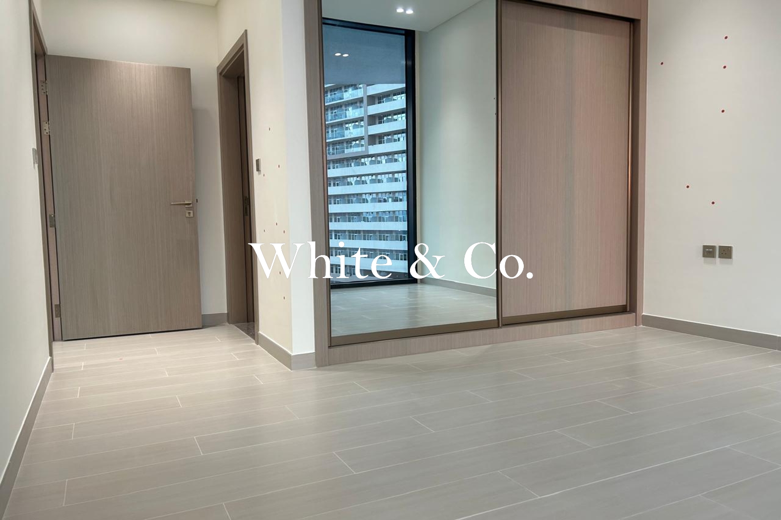 Brand new|Investors Choice| Private pool