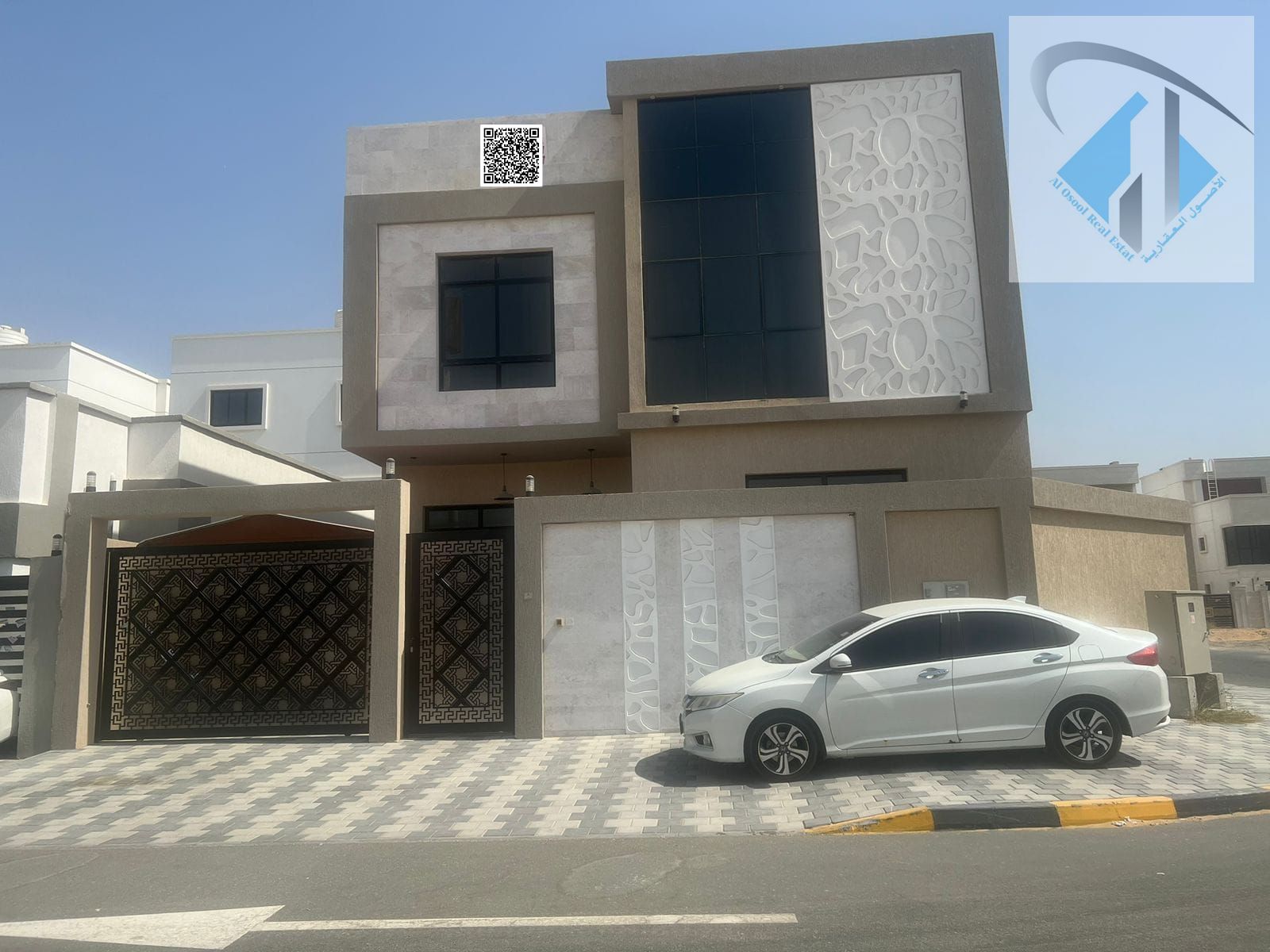 For sale, a townhouse villa with super deluxe finishing and wonderful decorations, with the possibility of bank financing for 25 years