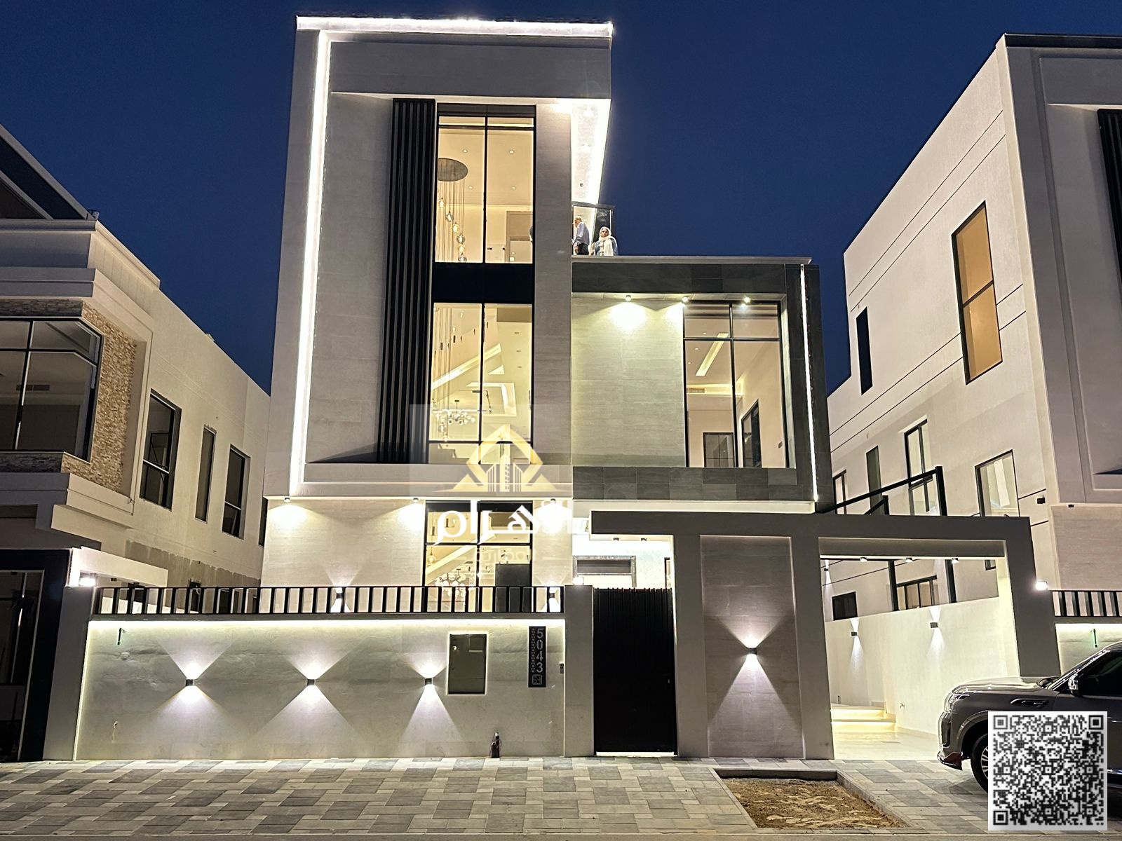 Modern villa on the main street in Al Yasmin, luxury finishes, large built-up area of 4000 sq ft, and the best layouts in the market.