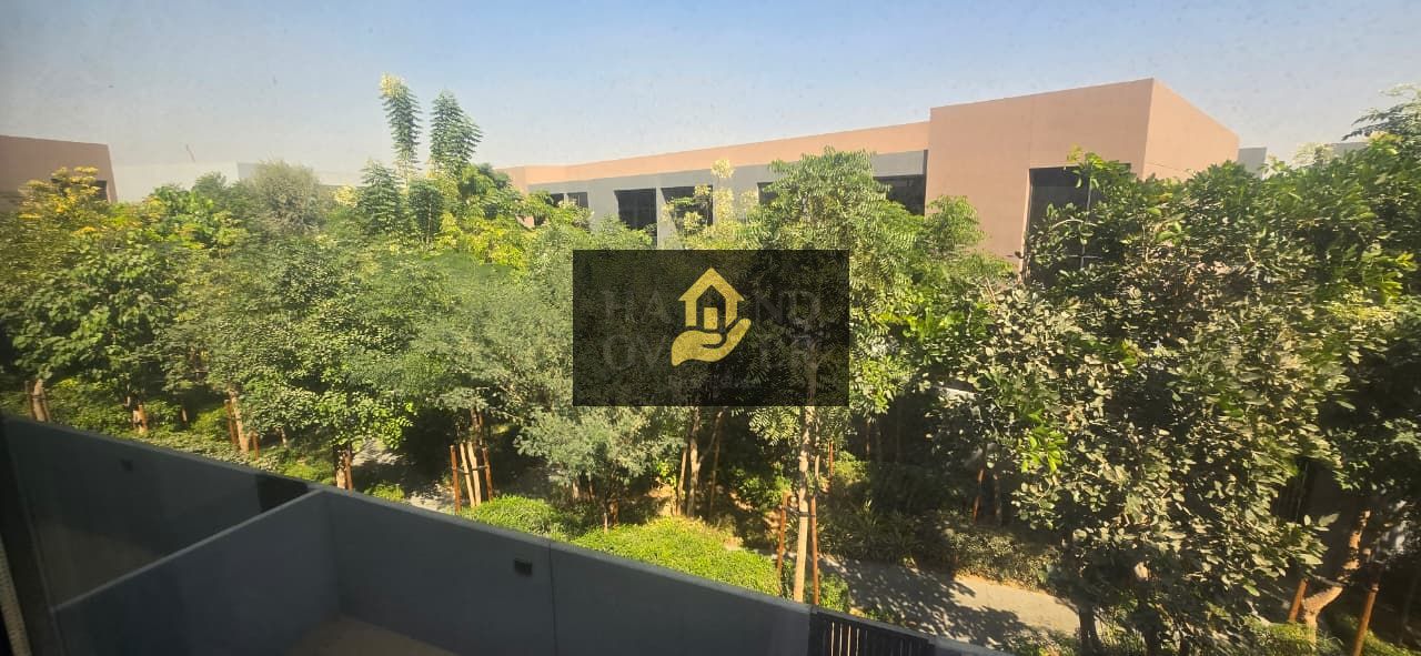 4BED MIDDLE UNIT KAYA