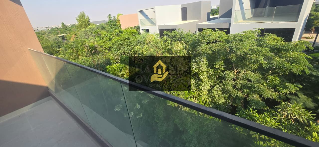 KAYA 4BED CORNER UNIT /MAJILIS / EXCELLENT VALUE /PRIME LOCATION