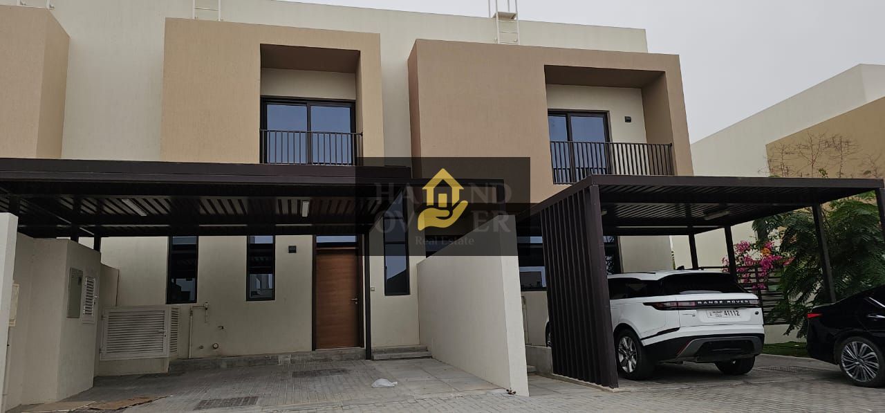 3BED TOWNHOUSE WITH MAID ROOM