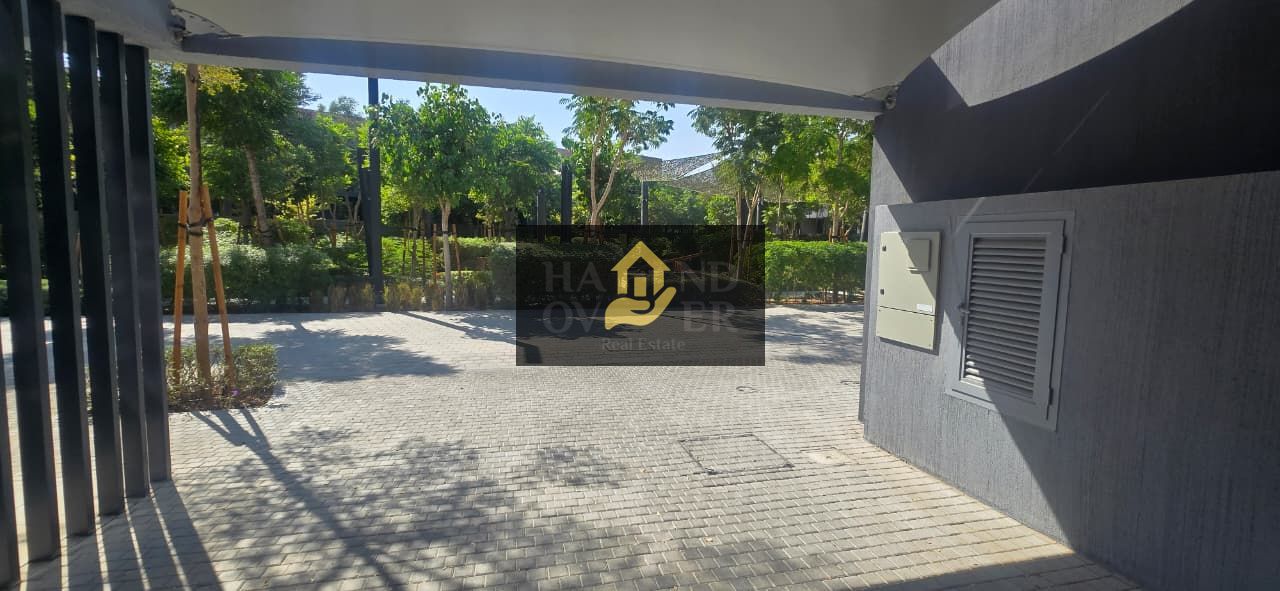 4BED MIDDLE UNIT KAYA / EXCELLENT VALUE /PRIME LOCATION