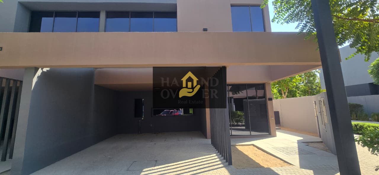 4BED CORNER UNIT /MAJILIS / EXCELLENT VALUE /PRIME LOCATION