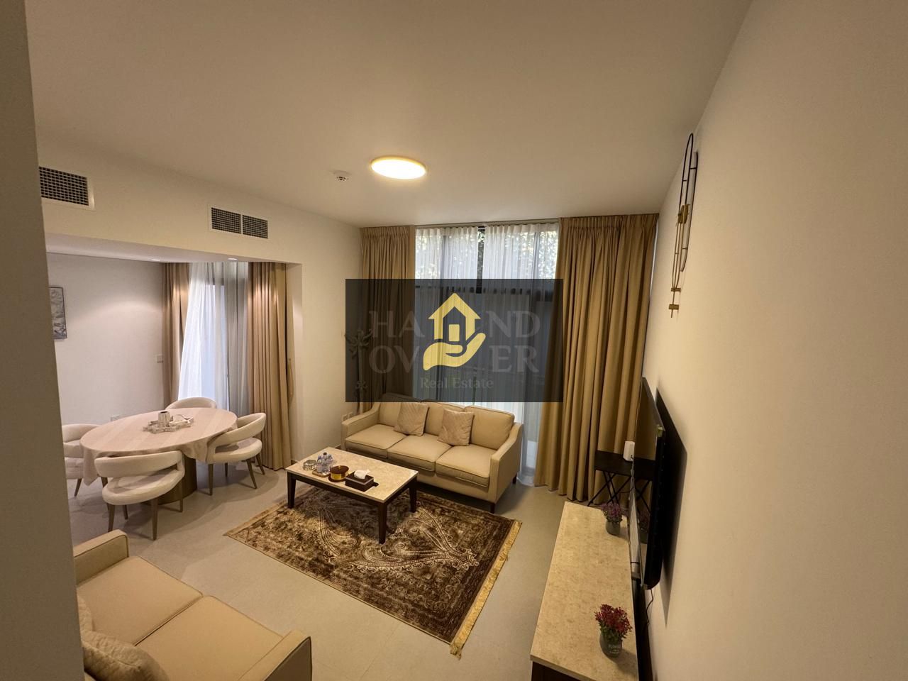 FURNISHED 2BED TOWNHOUSE