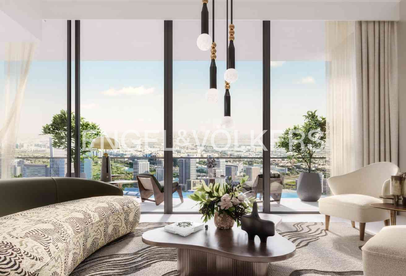 Spacious Corner Unit with Full Canal View