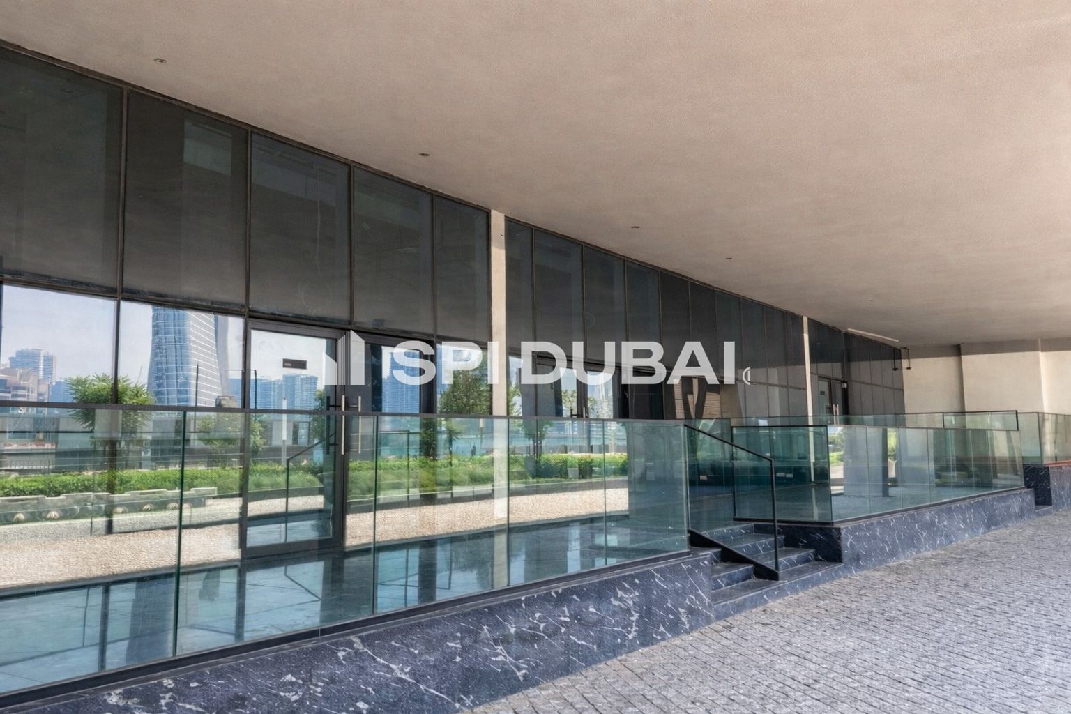Retail Space with Terrace | Canal View