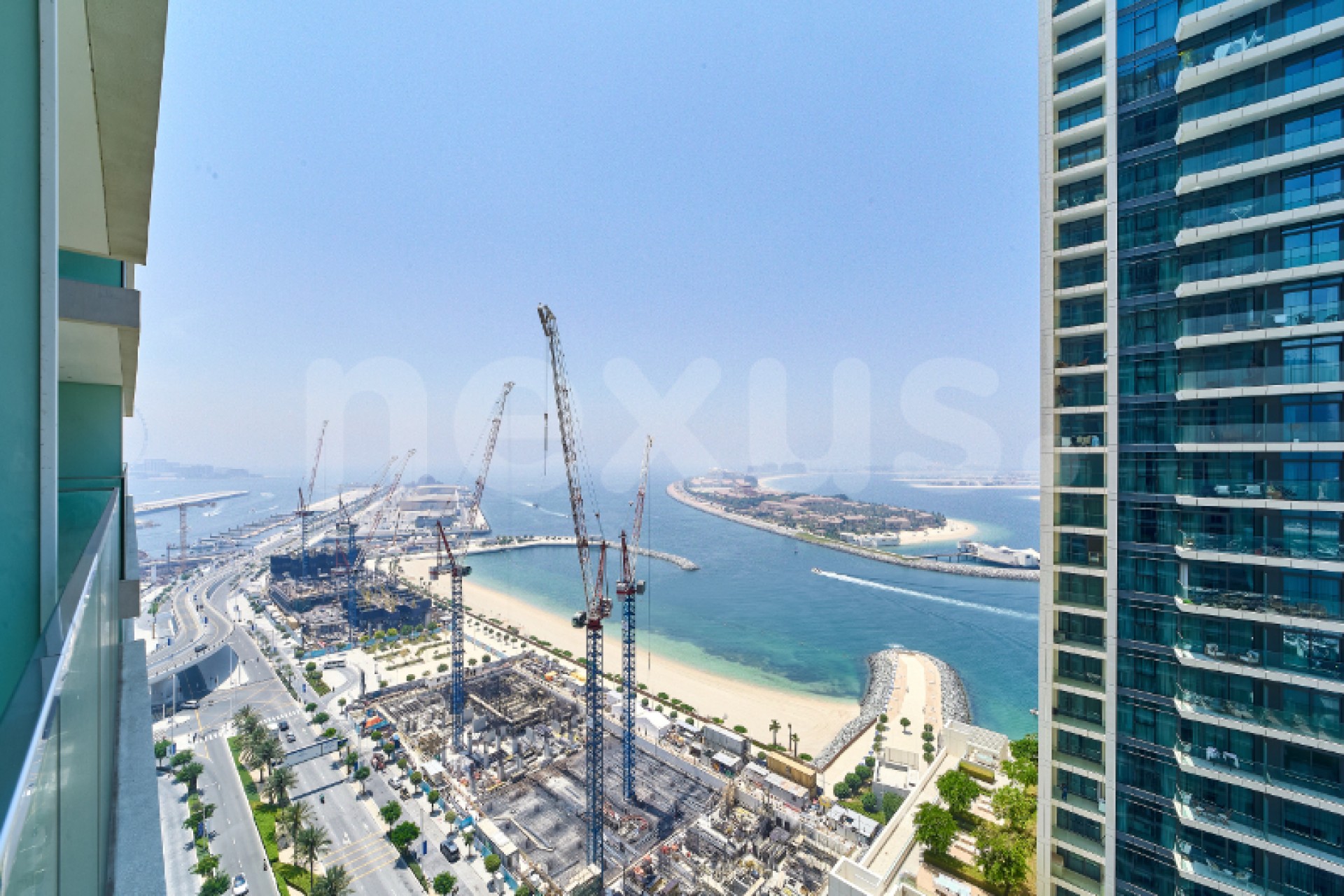 Private Beach Access | Vacant | Stunning Views