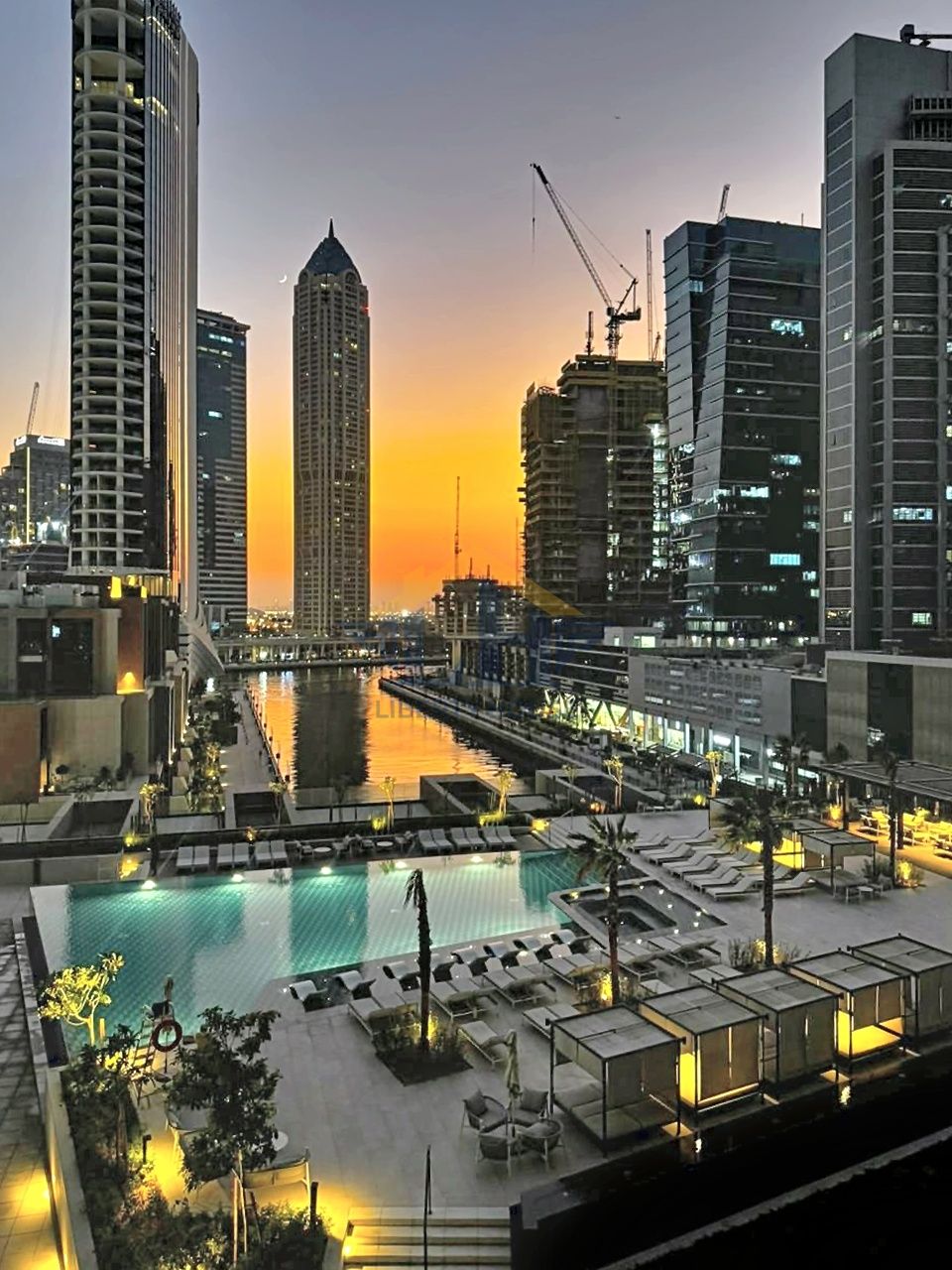 HIGH ROI STUDIO | CANAL VIEWS | PENINSULA ONE