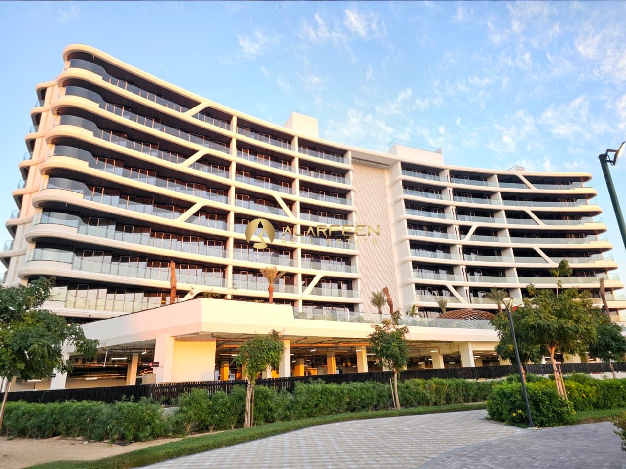 Spacious 3 BR | Private Pool | Handover soon