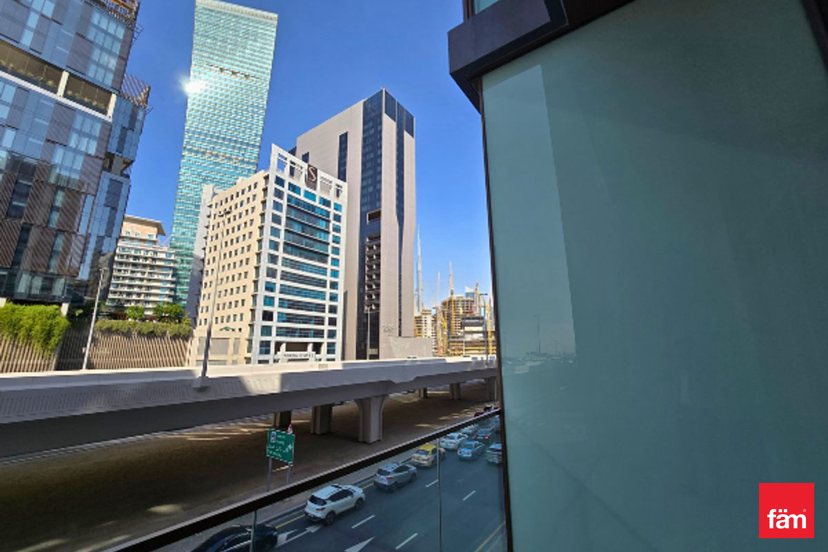 Kitchen Appliances & Washing Machine | Burj View