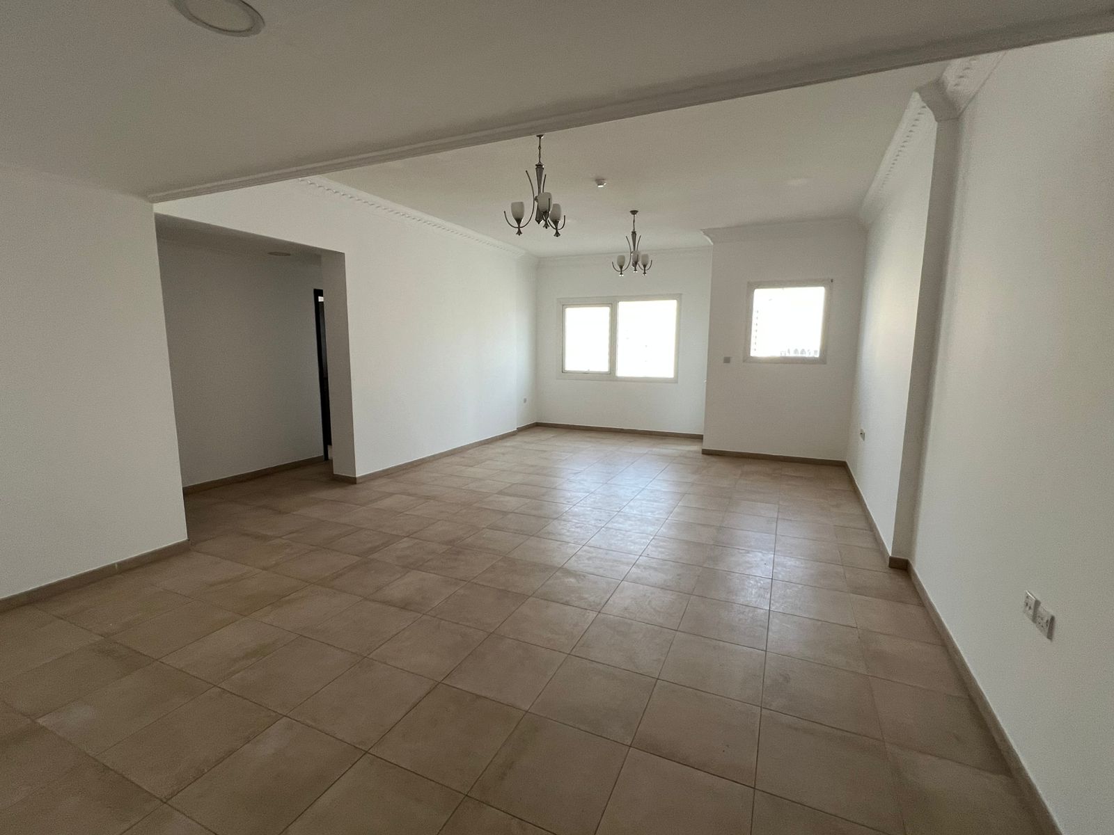 Free AC / private parking / 24h maintenance & cleaning / easy access to Dubai exit / payment facilities / quiet residential area for families only