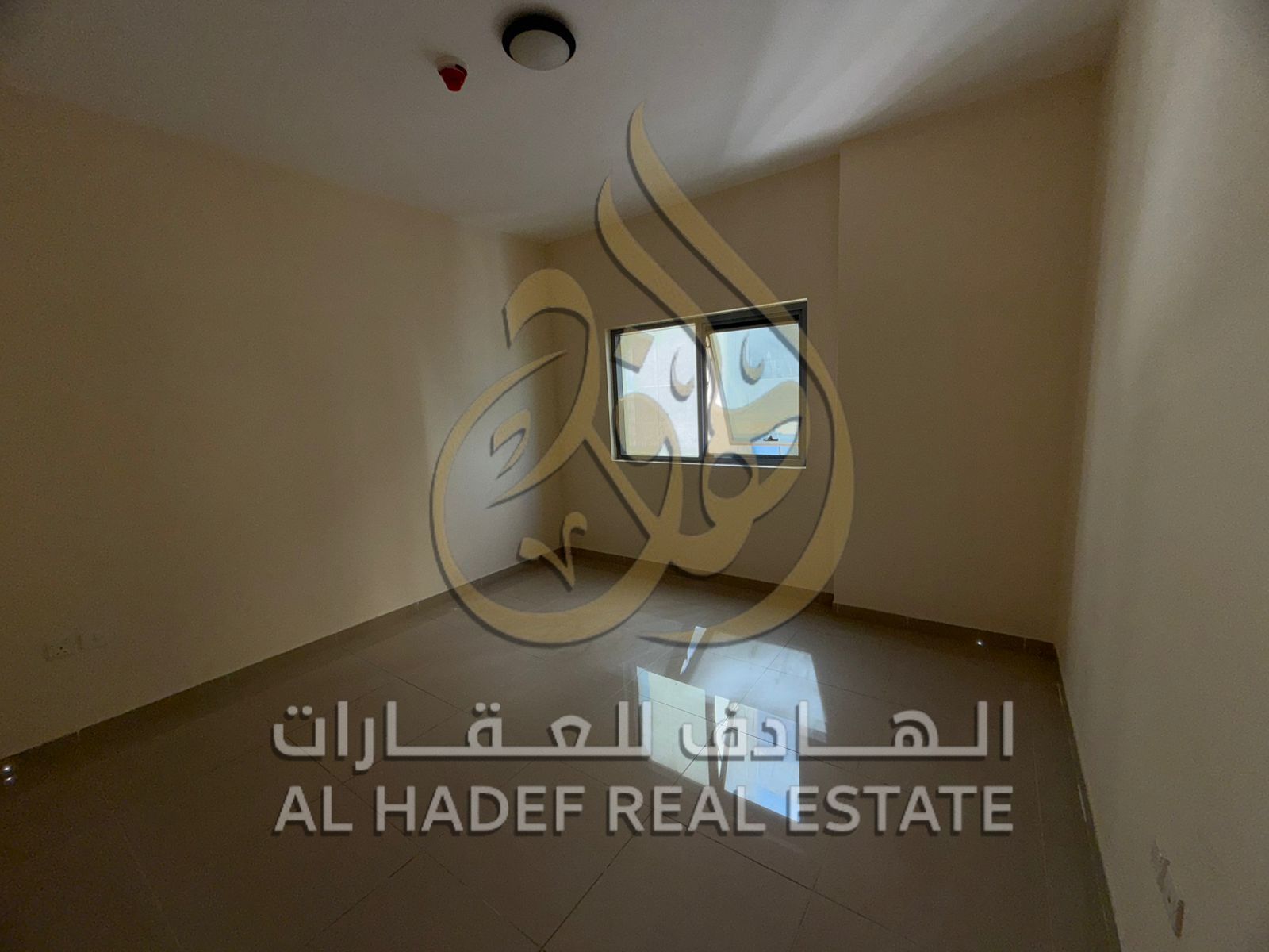 For annual rent in Al Majaz 3 - 1 bedroom and a living room, close to Etisalat. Payments: 4 or 6 installments. Security deposit: 5% in cash. Maintenan