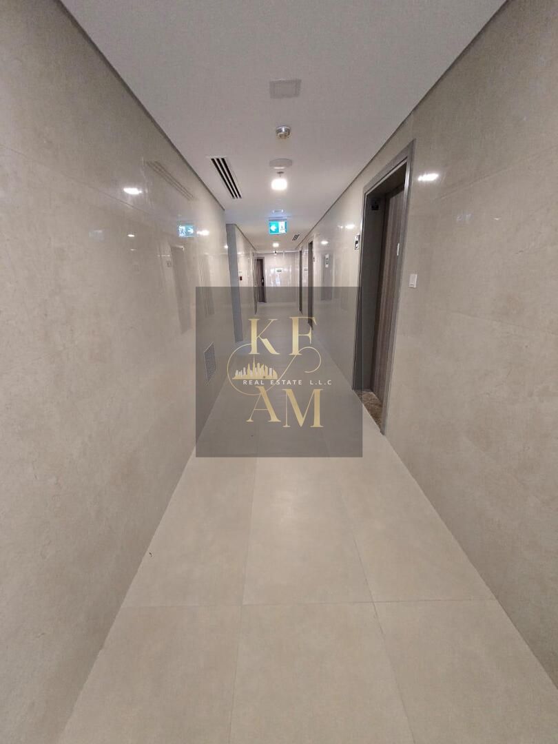 BRAND NEW STUDIO l NEAR TO AMENITIES l SPACIOUS l GLORIOUS CENTRAL RESIDENCE