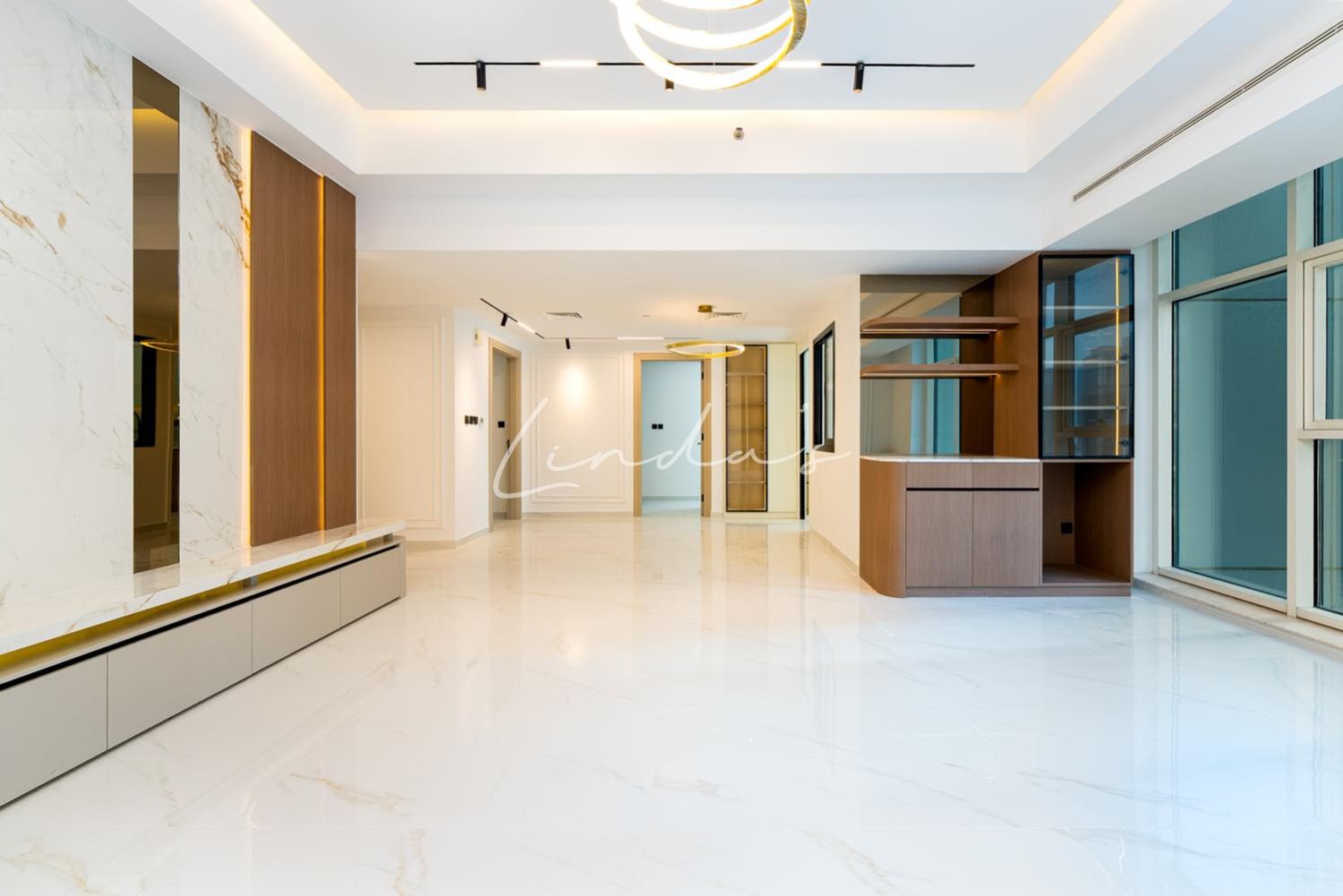 Lake View l Vastu l Fully Renovated