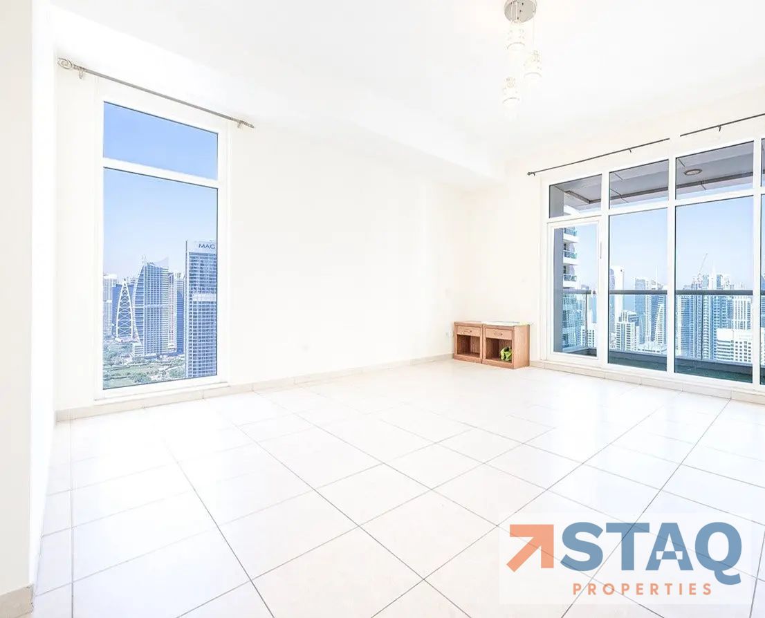 FULL LAKE VIEW | SPACIOUS | READY TO MOVE