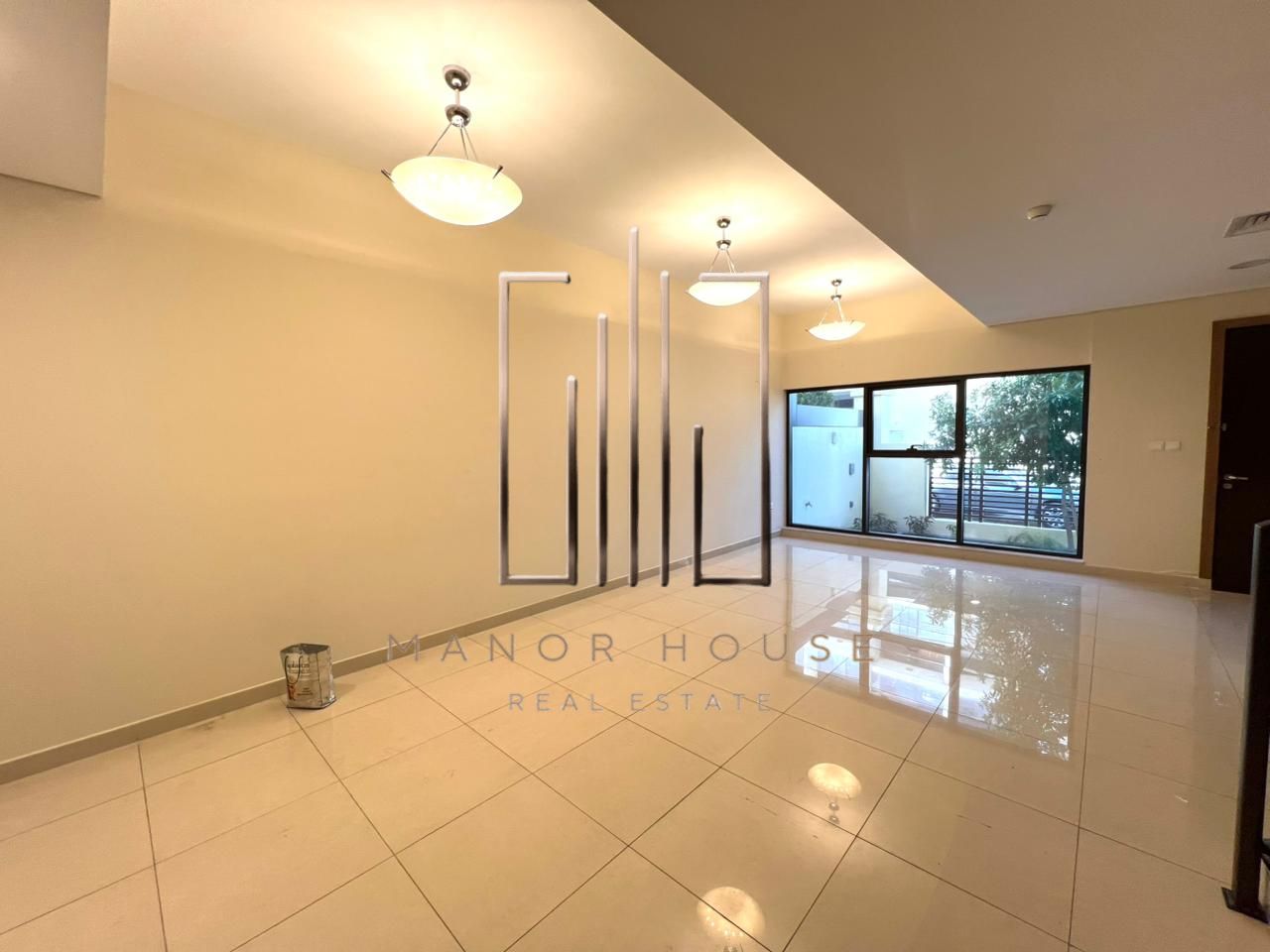 European Style| Private Front-Yard| Ready To Move