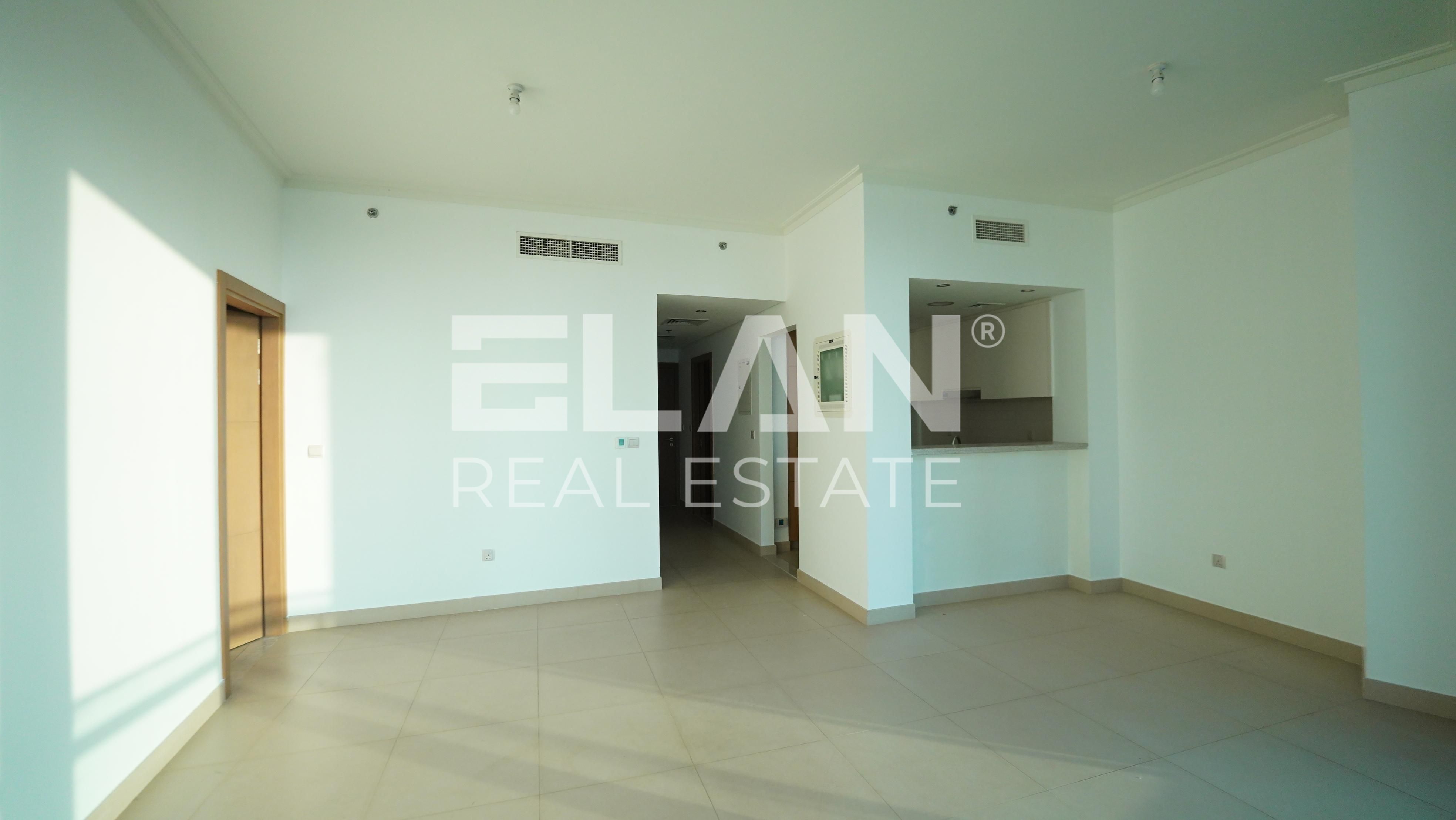 VACANT | UNFURNISHED | SPACIOUS UNIT