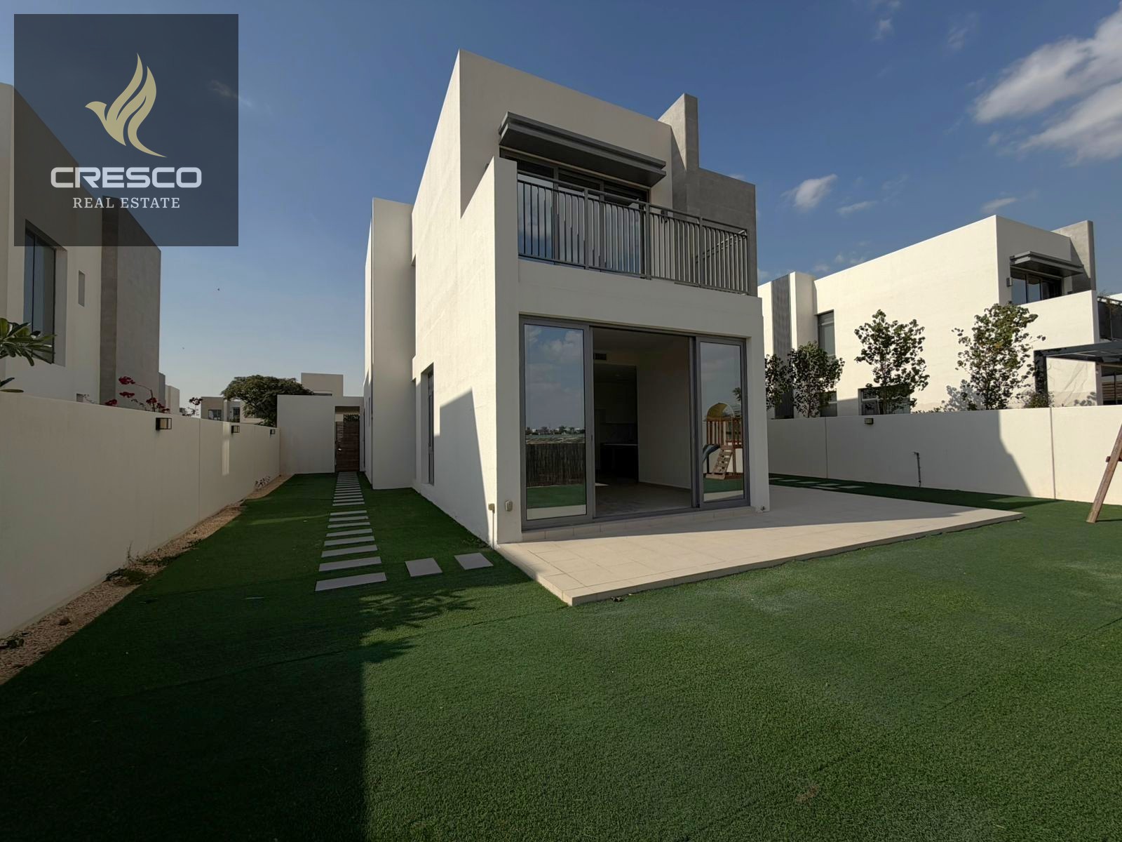 SINGLE ROW | GOLF COURSE VIEW | BEST LAYOUT