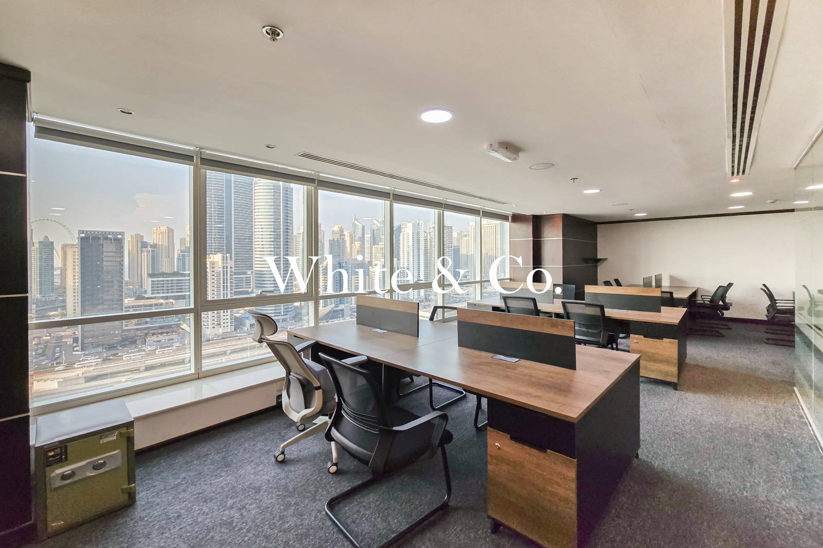 Vacant | Fully Fitted | Close to Metro