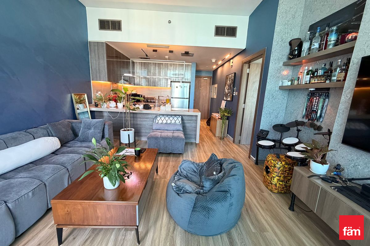 High Floor | Upgraded | Sea View