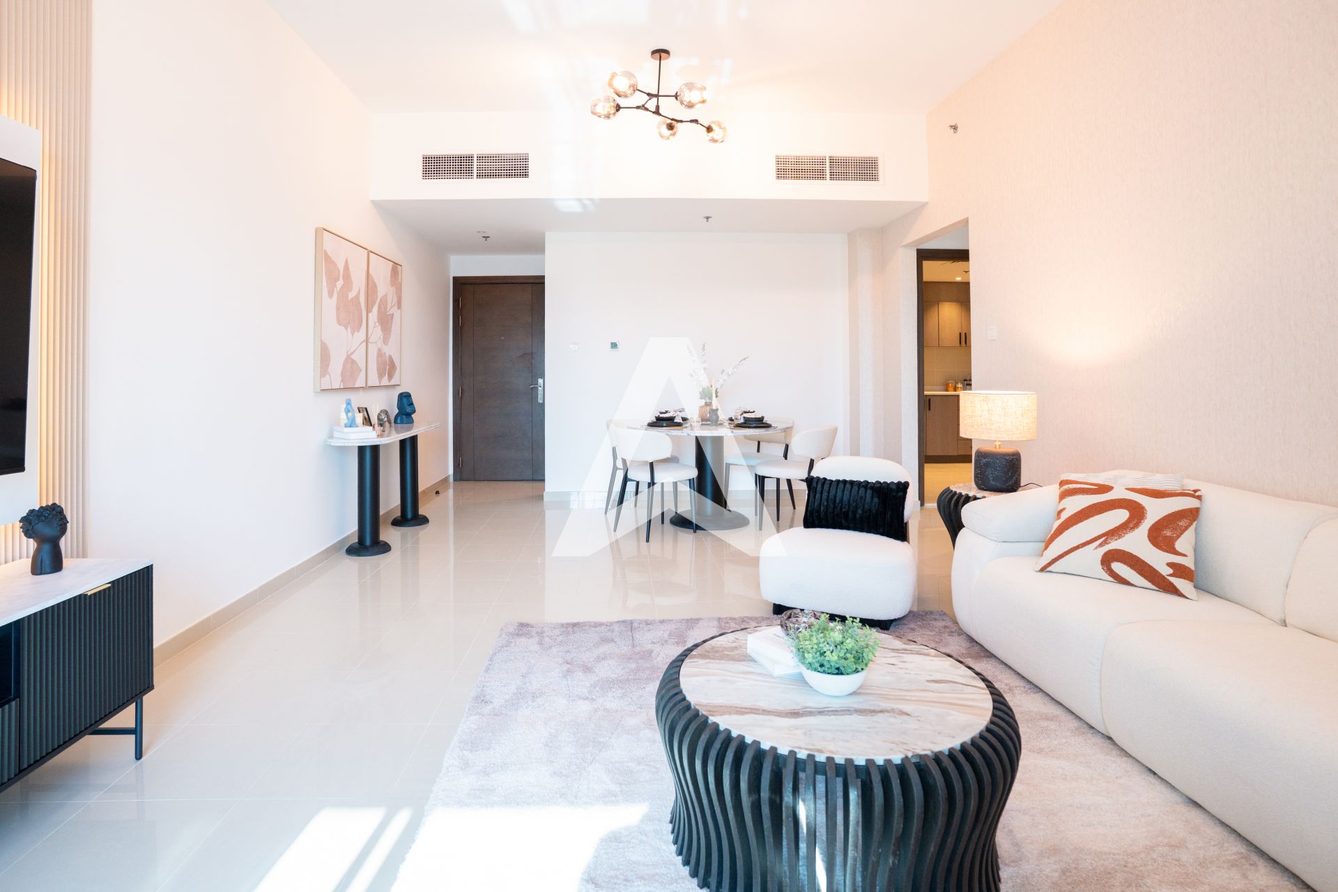 Near Metro| No Commission | Open House 14 Feb.